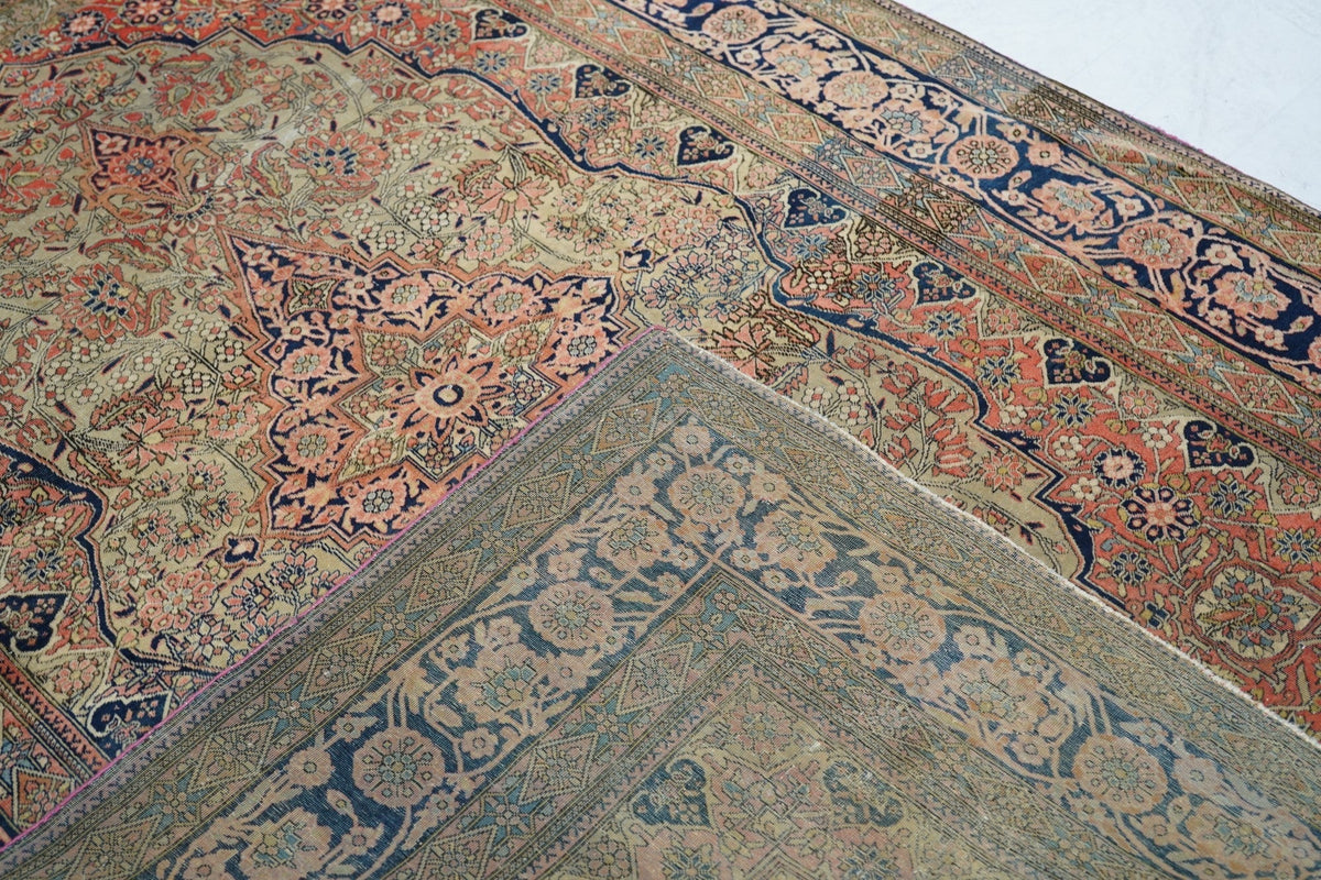 Antique Mohtashem Kashan Rug 4'6'' x 6'6''