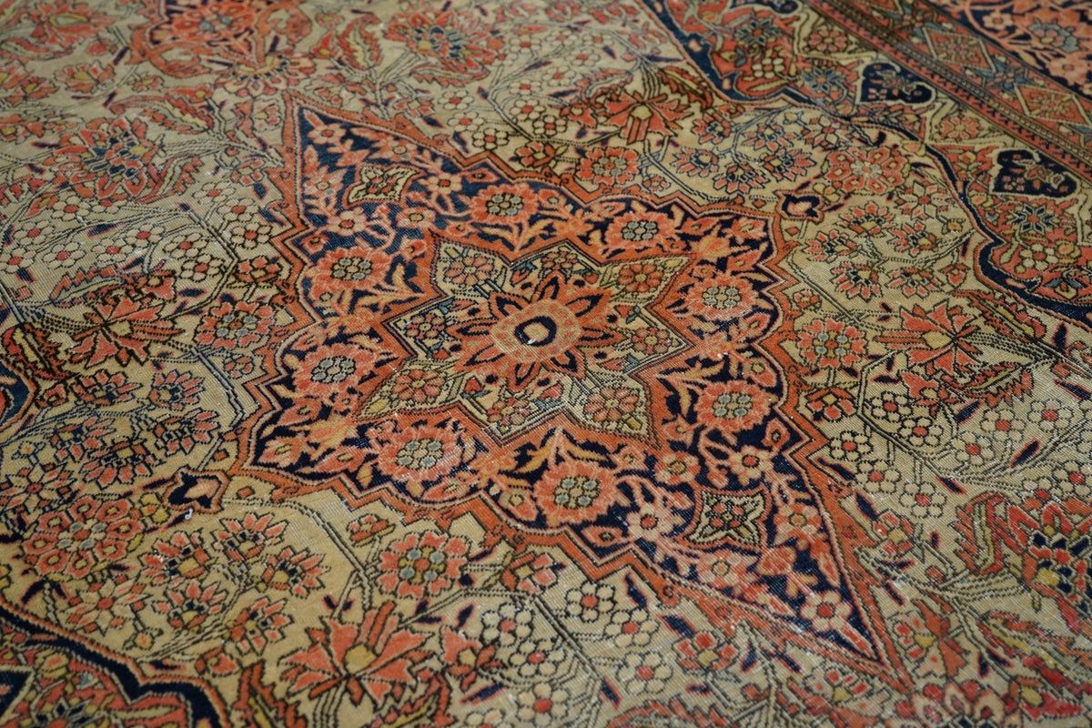 Antique Mohtashem Kashan Rug 4'6'' x 6'6''