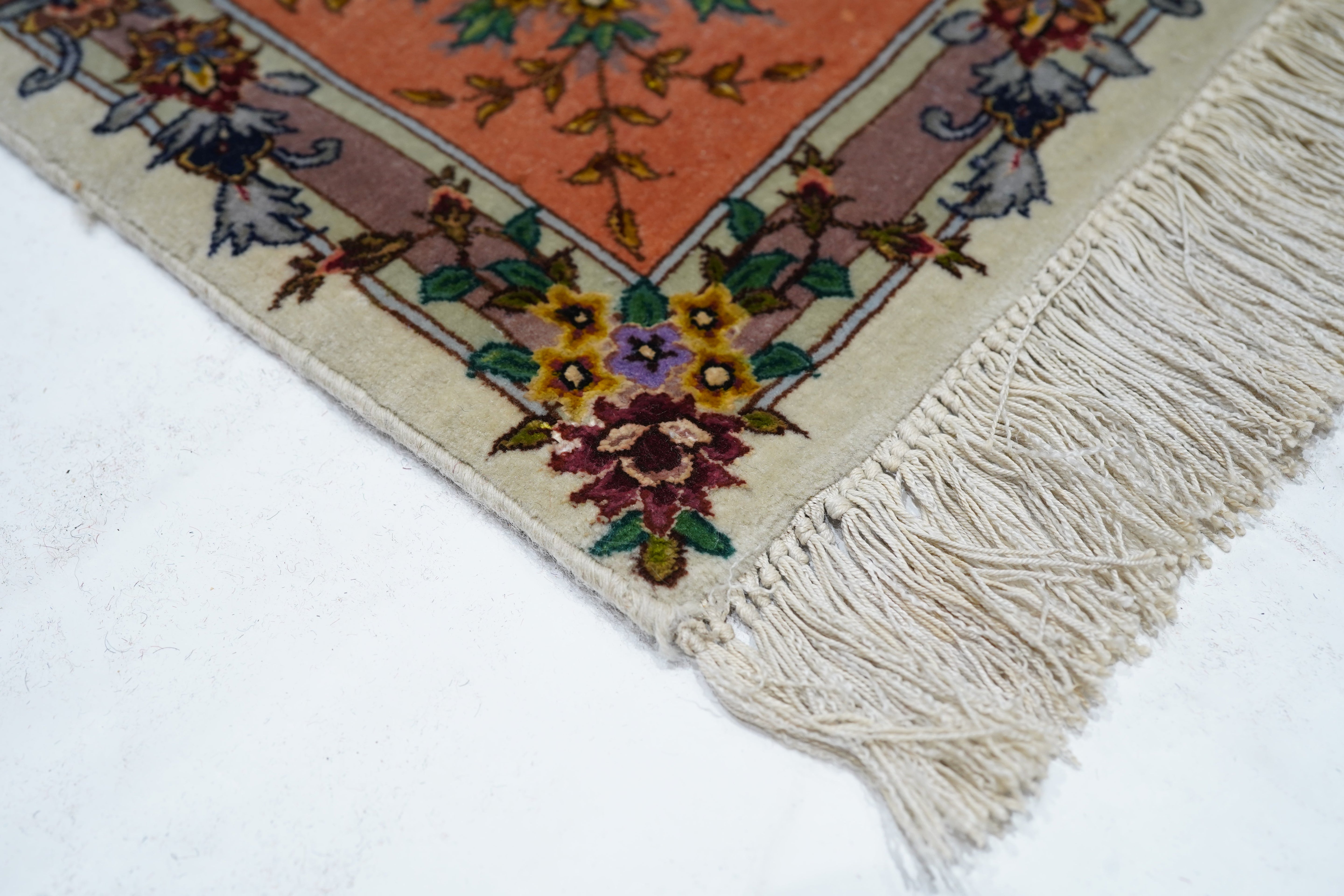 Extremely Fine Tabriz 70 Raj. Wool and Silk with a Silk foundation Rug 5'3'' x 7'7''