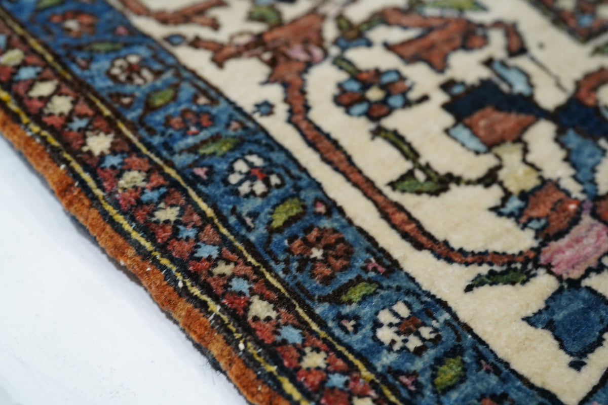 Antique Isfahan Rug 3'5'' x 4'6''