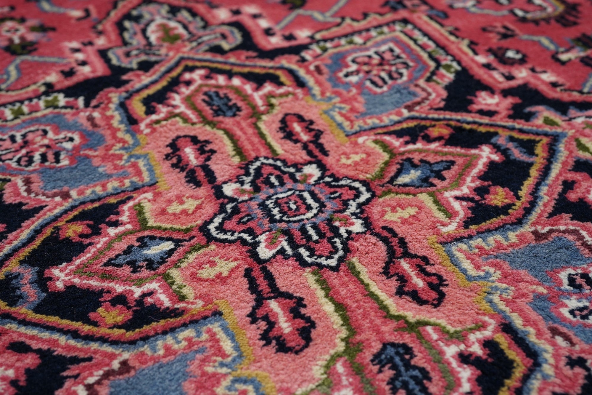 Indian Heriz Rug 3'11'' x 5'11''