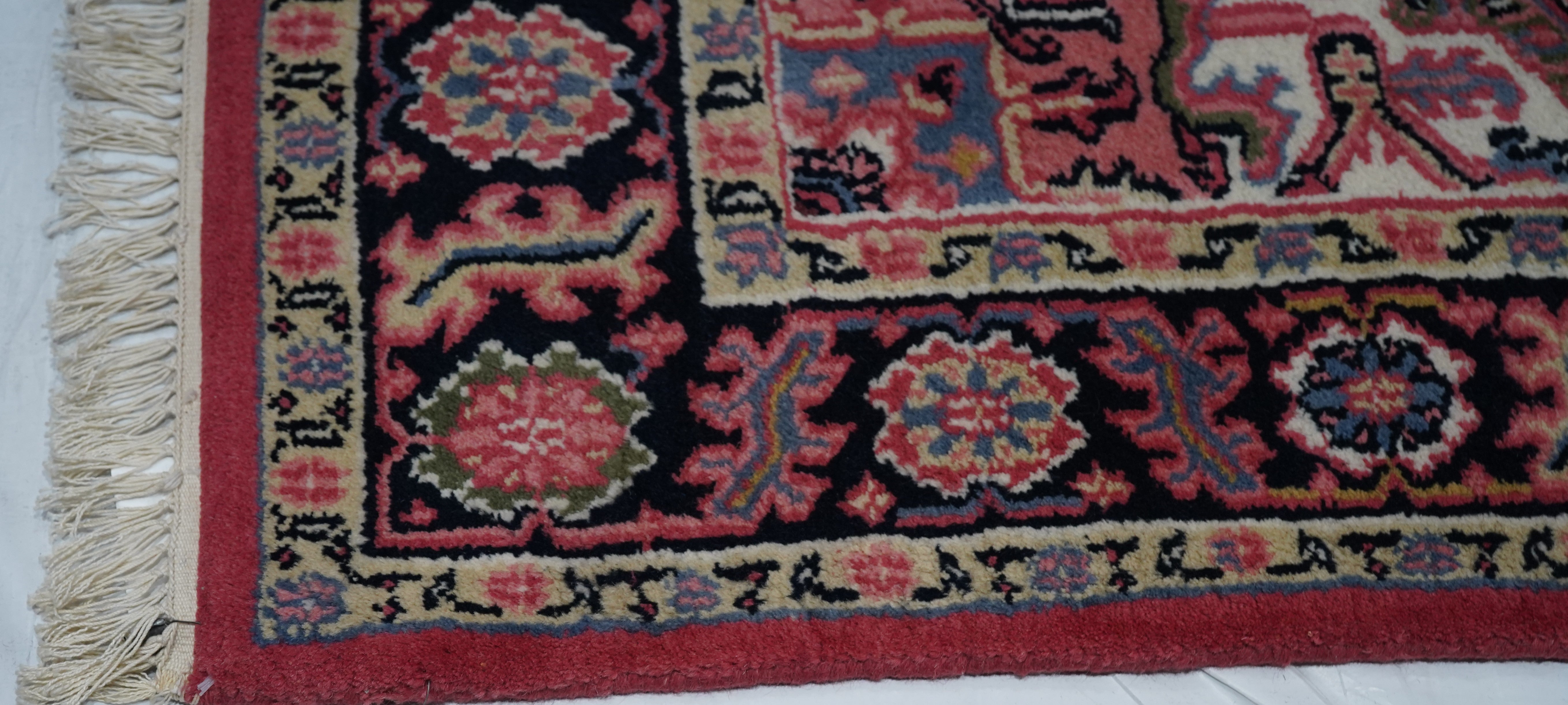 Indian Heriz Rug 3'11'' x 5'11''