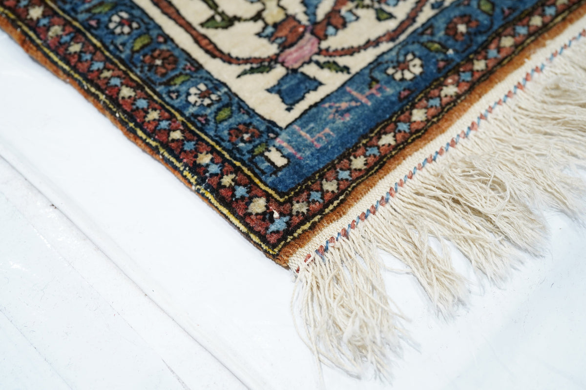 Antique Isfahan Rug 3'5'' x 4'6''