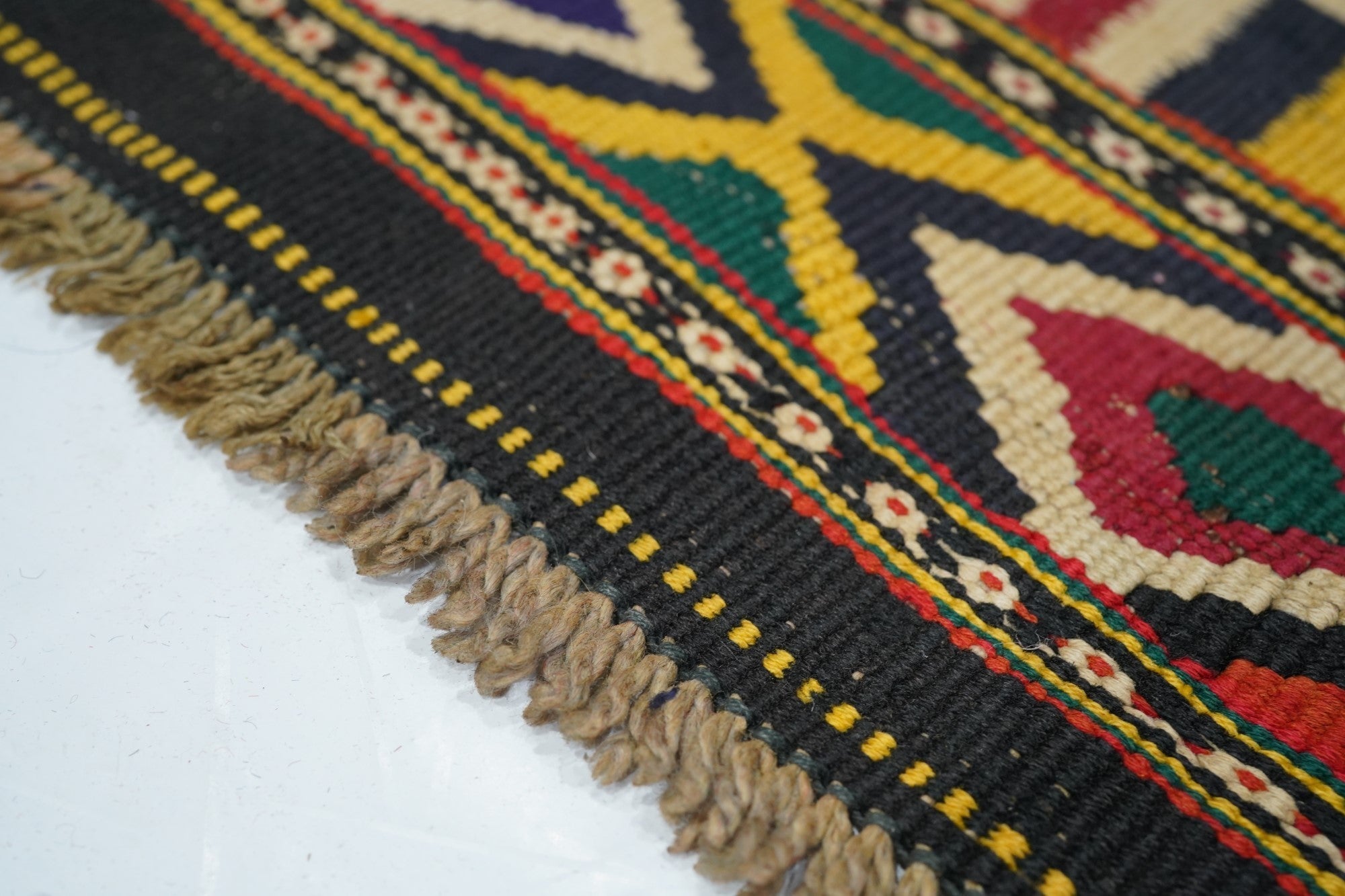 Vintage Kilim Rug 2'4'' x 4'10''