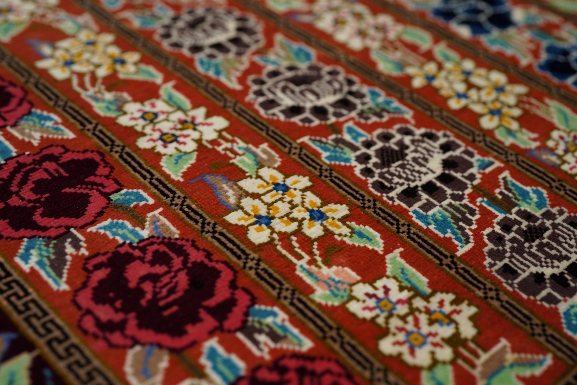 Qum Rug 1'10'' x 2'10''