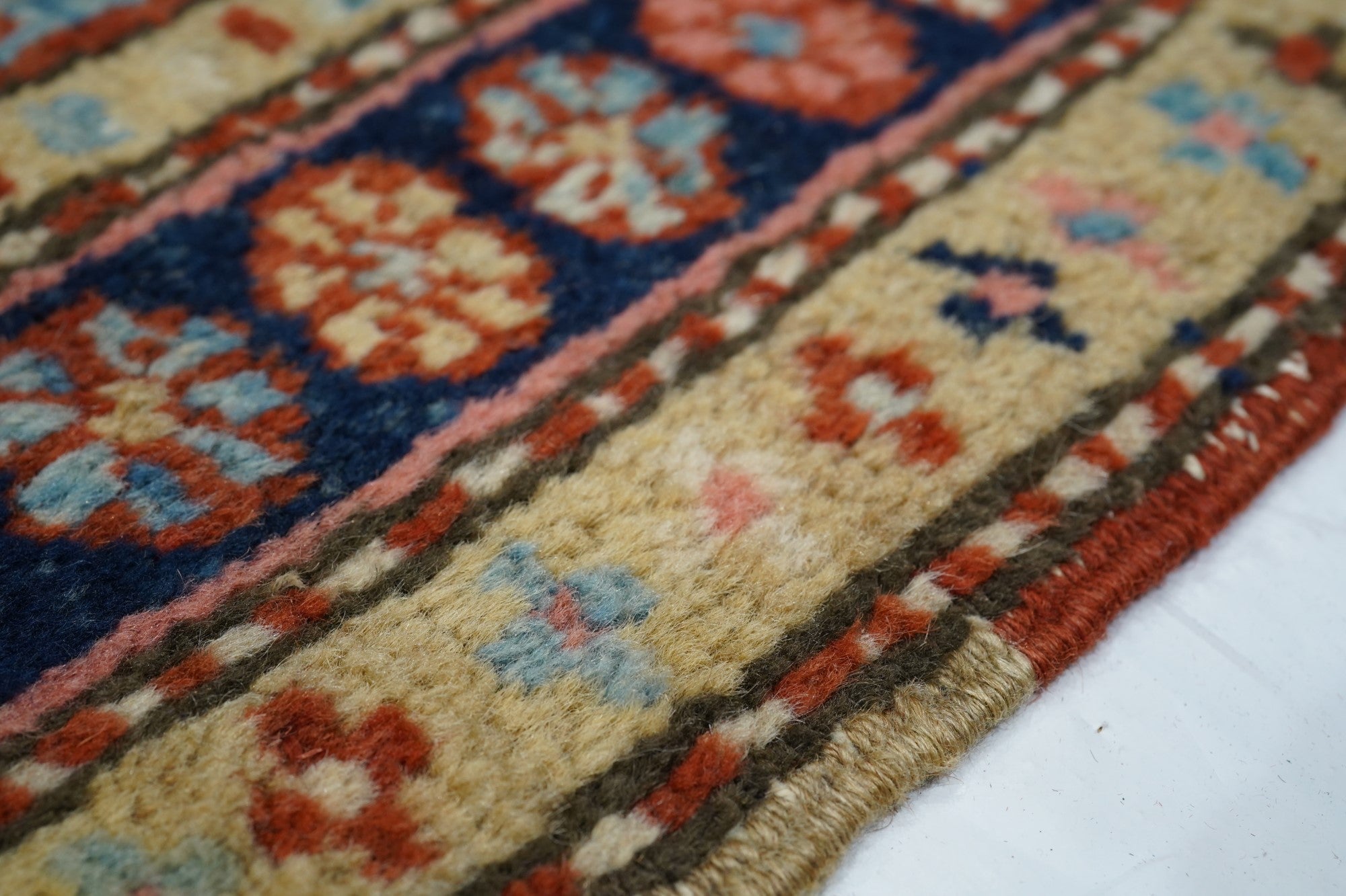 Antique Heriz Rug 2'6'' x 4'1''