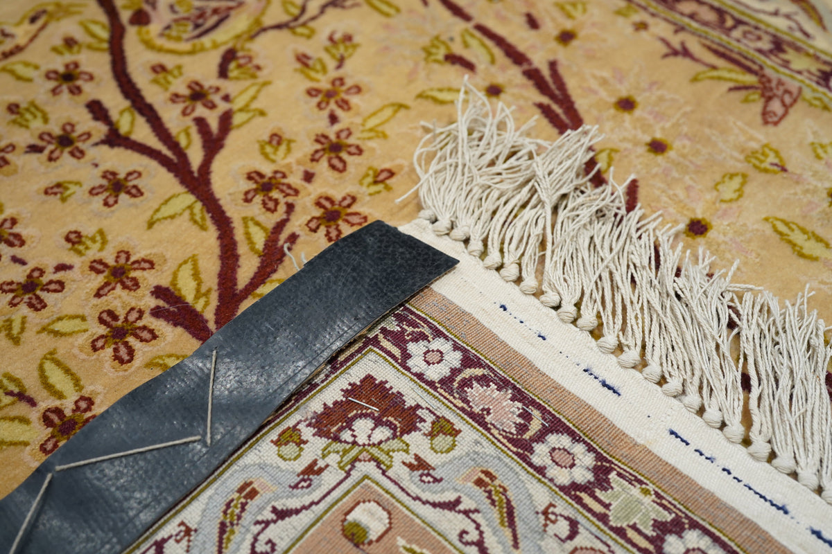 Extremely Fine Isfahan Wool and Silk Rug 5'1'' x 7'7''