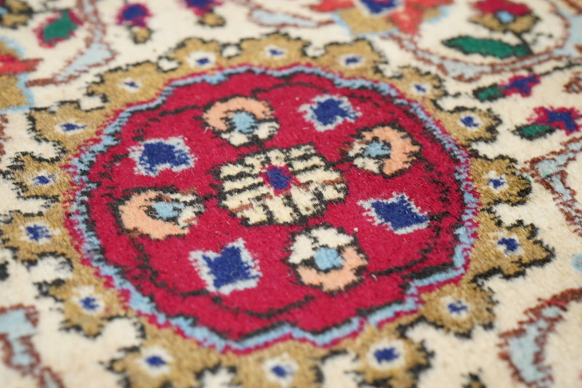 Extremely Fine Tabriz Woven by the artist Master Weaver Rug 8'1'' x 11'4''