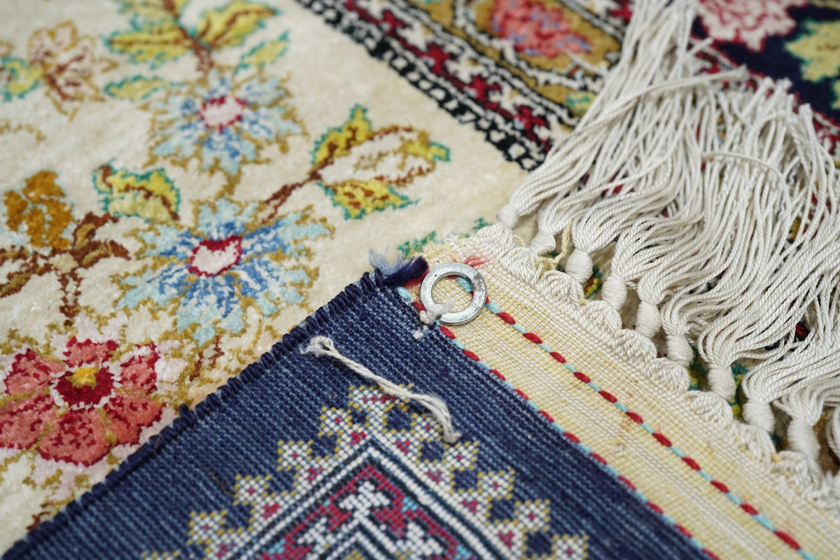 Extremely Fine Vintage Silk Qum Rug 4'5'' x 7'0''