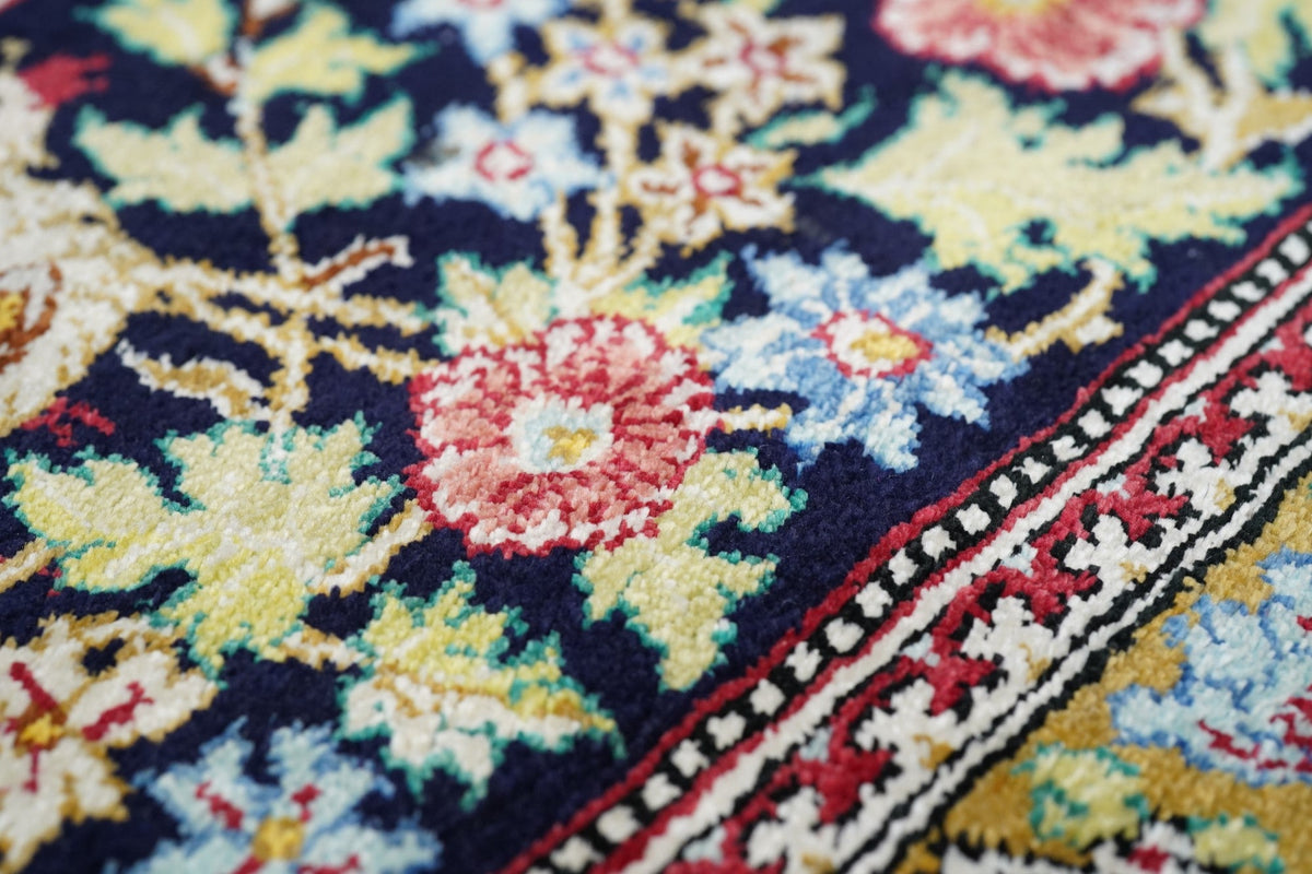 Extremely Fine Vintage Silk Qum Rug 4'5'' x 7'0''