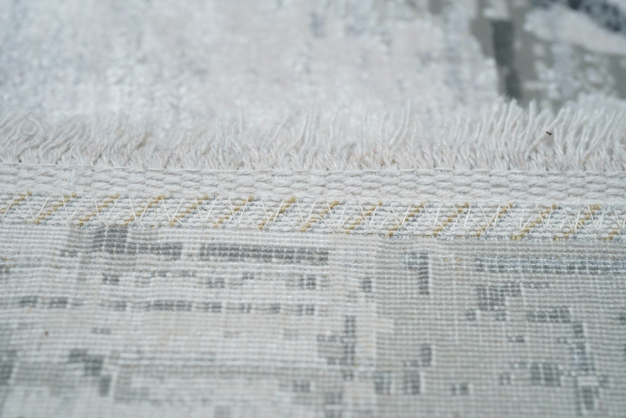 Contemporary Abstract Design Rug 6'6'' x 9'7''