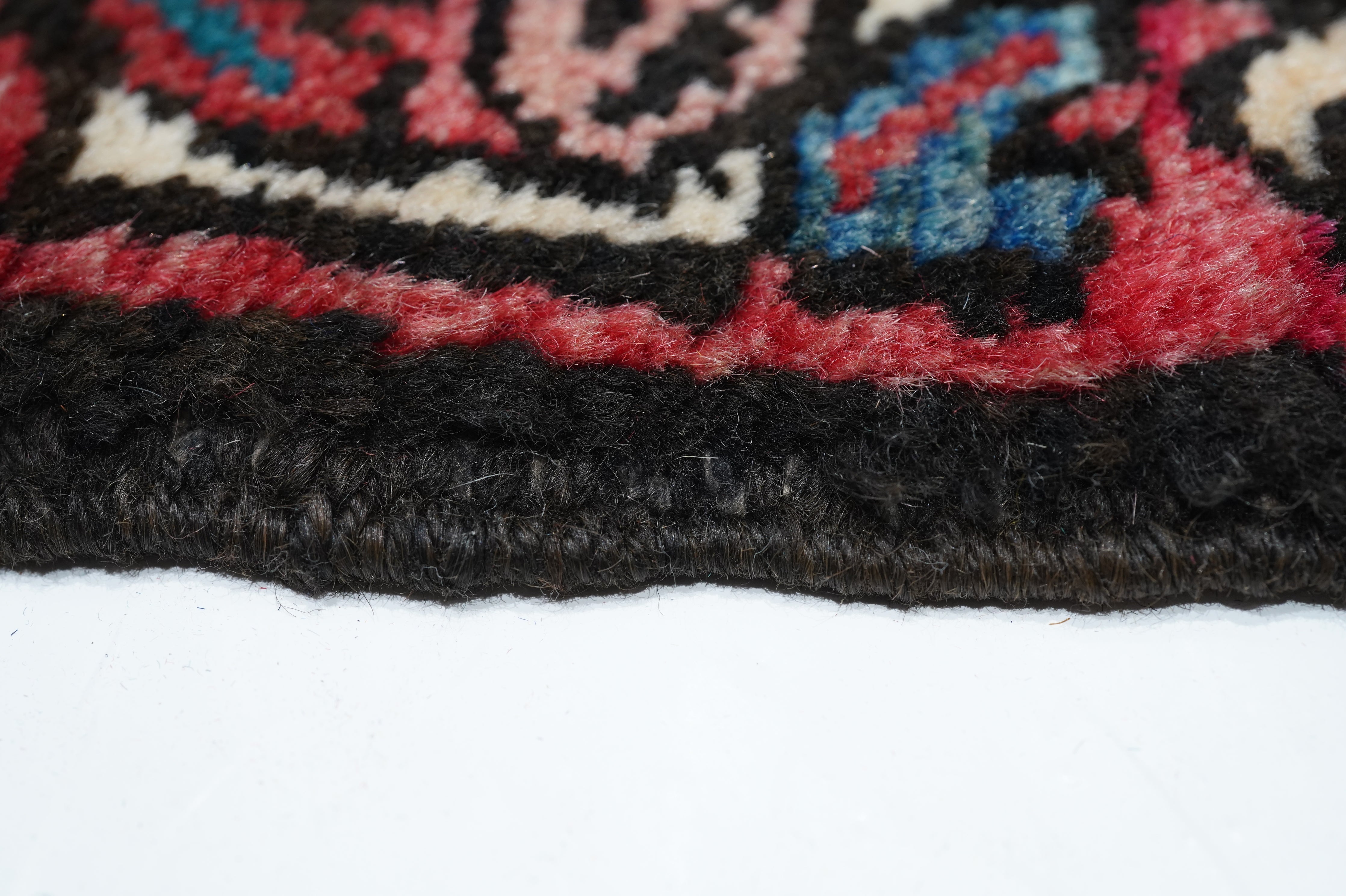 Fine Antique Heriz Rug 7'6'' x 11'3''