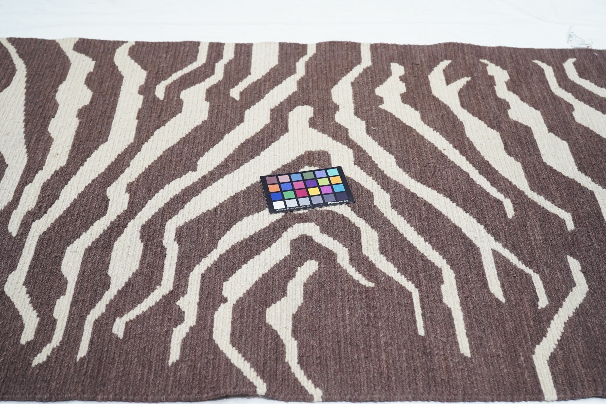 Sumak Rug 3'0" x 5'0"
