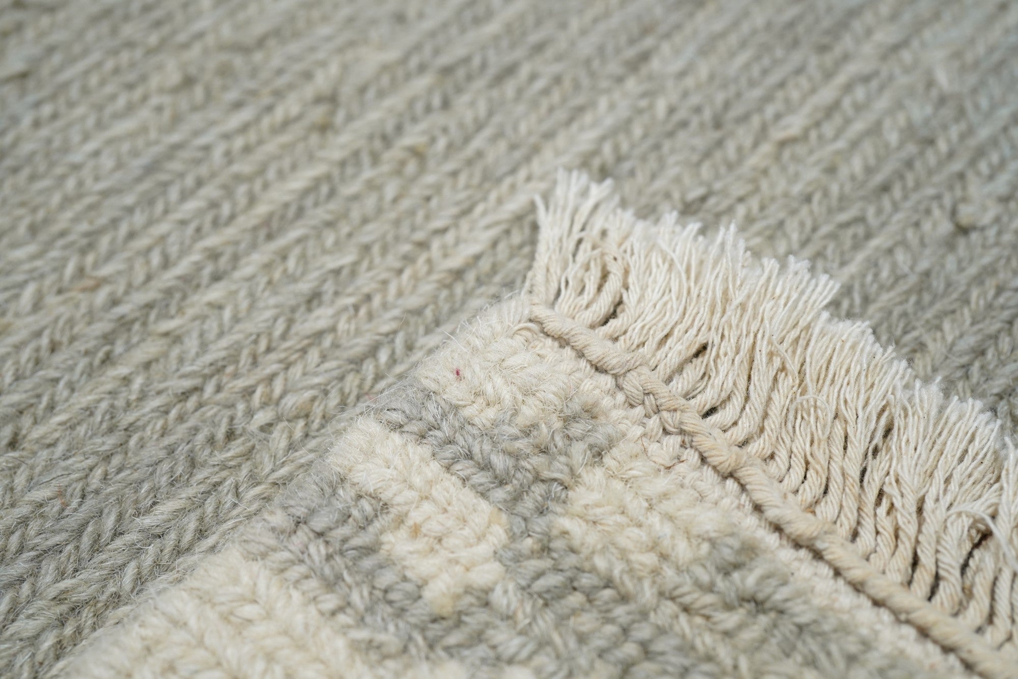 Sumak Rug 3'0" x 5'0"