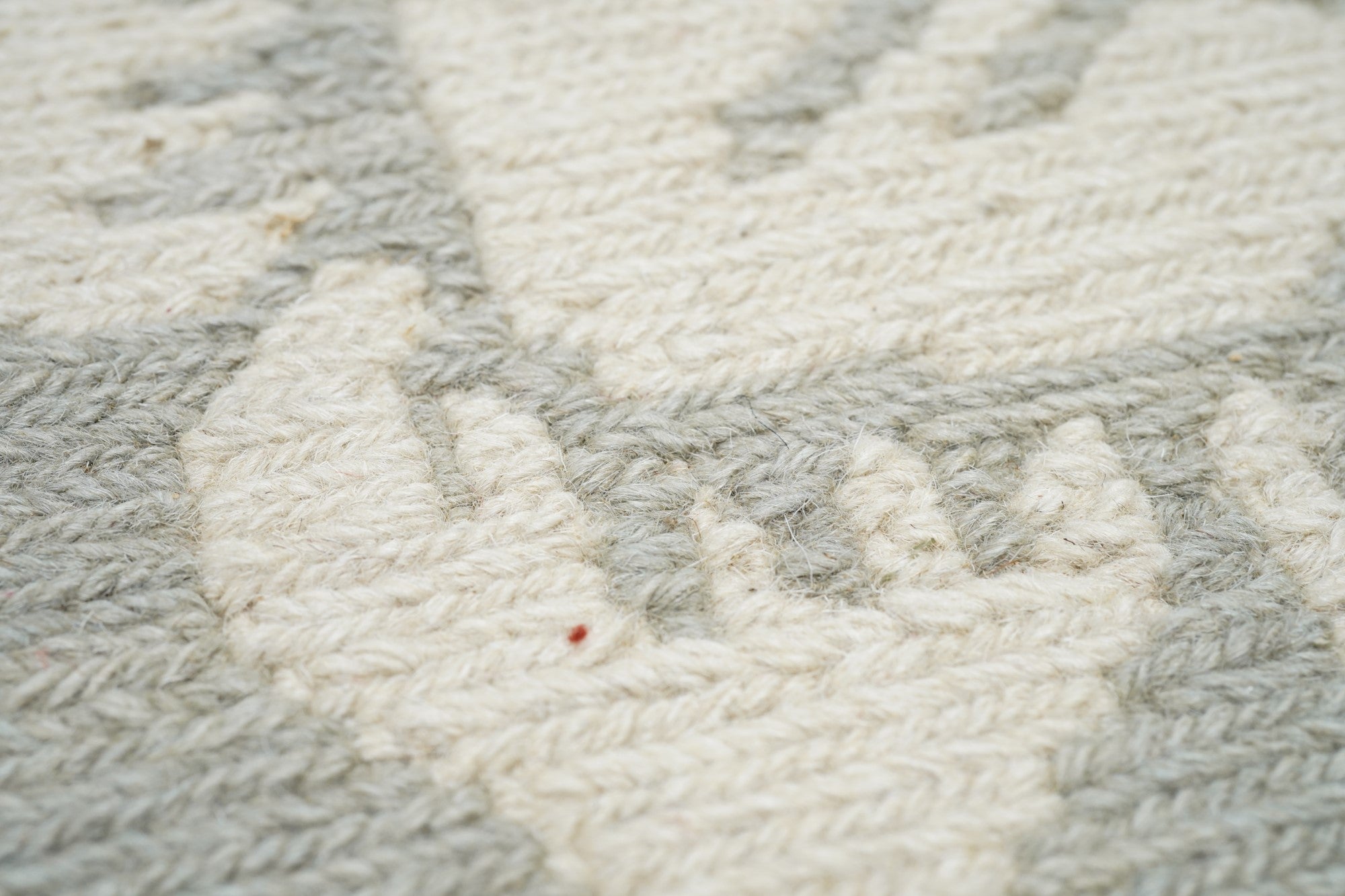 Sumak Rug 3'0" x 5'0"