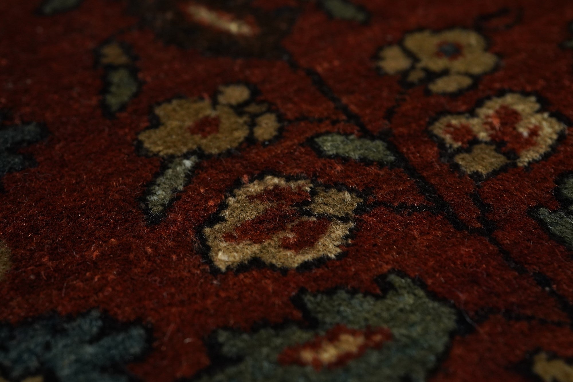 Antique Sarouk Rug 1'10'' x 2'5''