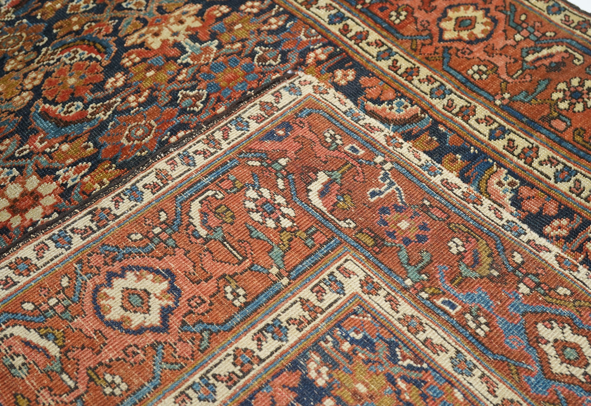 Antique Heriz Serapi Rug 4'9'' x 6'0''