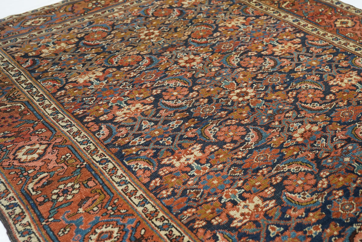Antique Heriz Serapi Rug 4'9'' x 6'0''