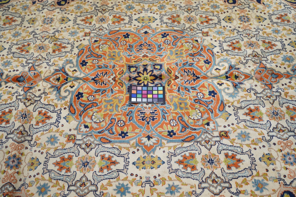 Fine Antique Tabriz Rug 6'8'' x 9'10''