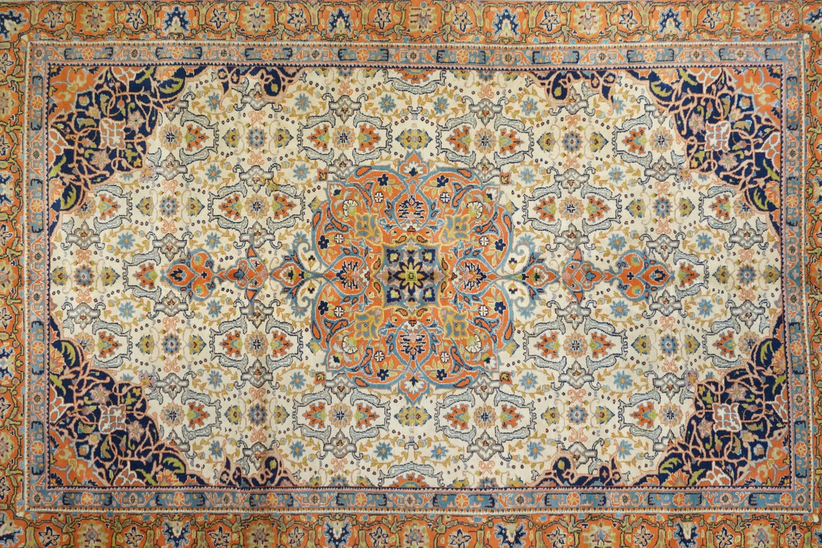 Fine Antique Tabriz Rug 6'8'' x 9'10''