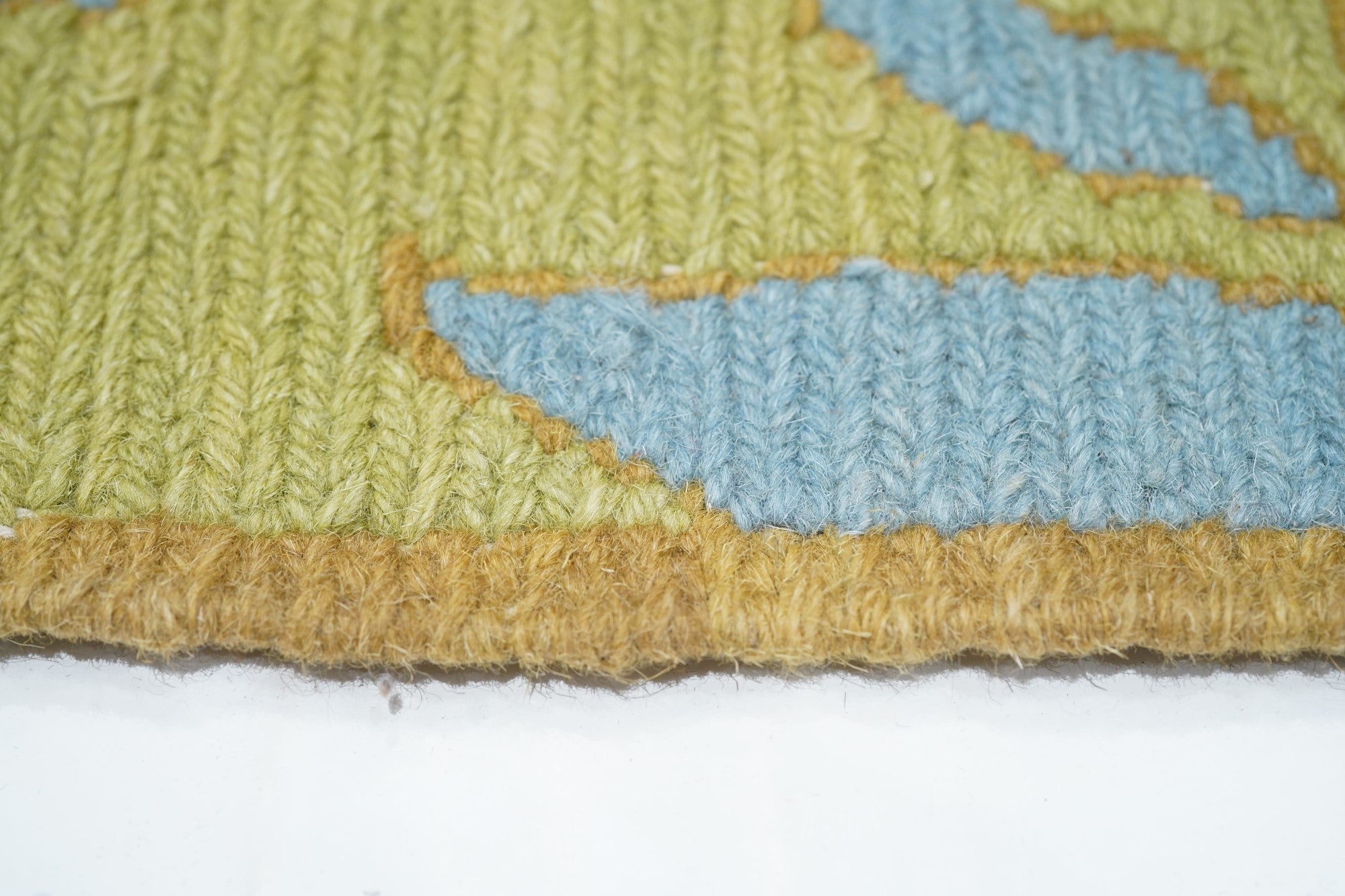 Sumak Rug 3'0" x 5'0"