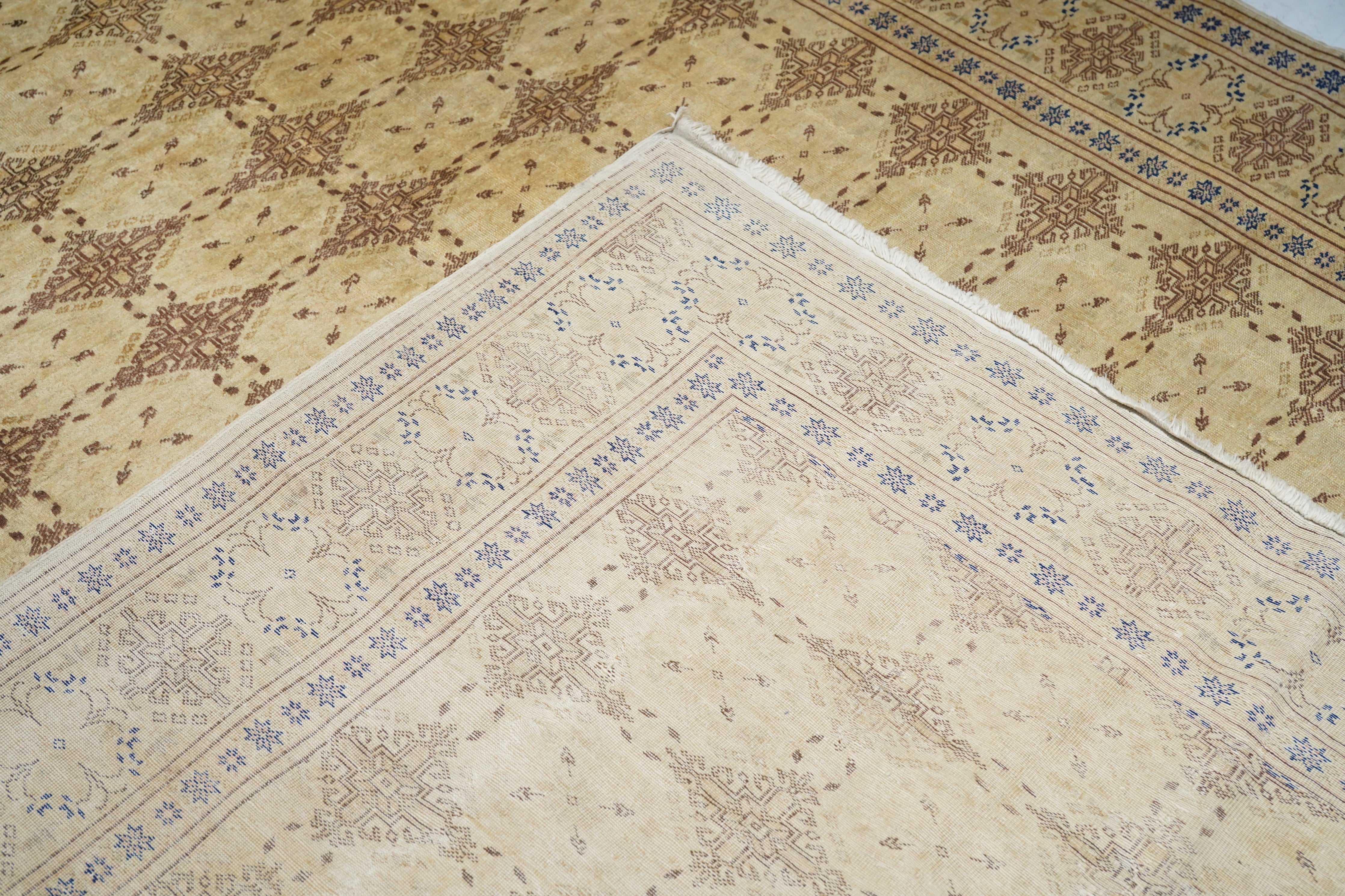 Fine Antique Turkish Sivas Rug 9'10'' x 13'8''