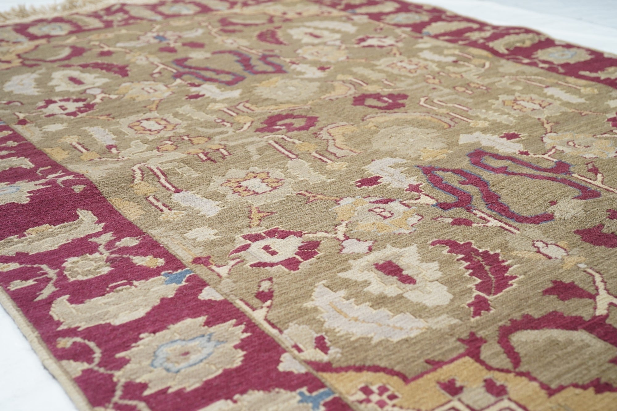 Sumak Rug 4'1'' x 6'1''