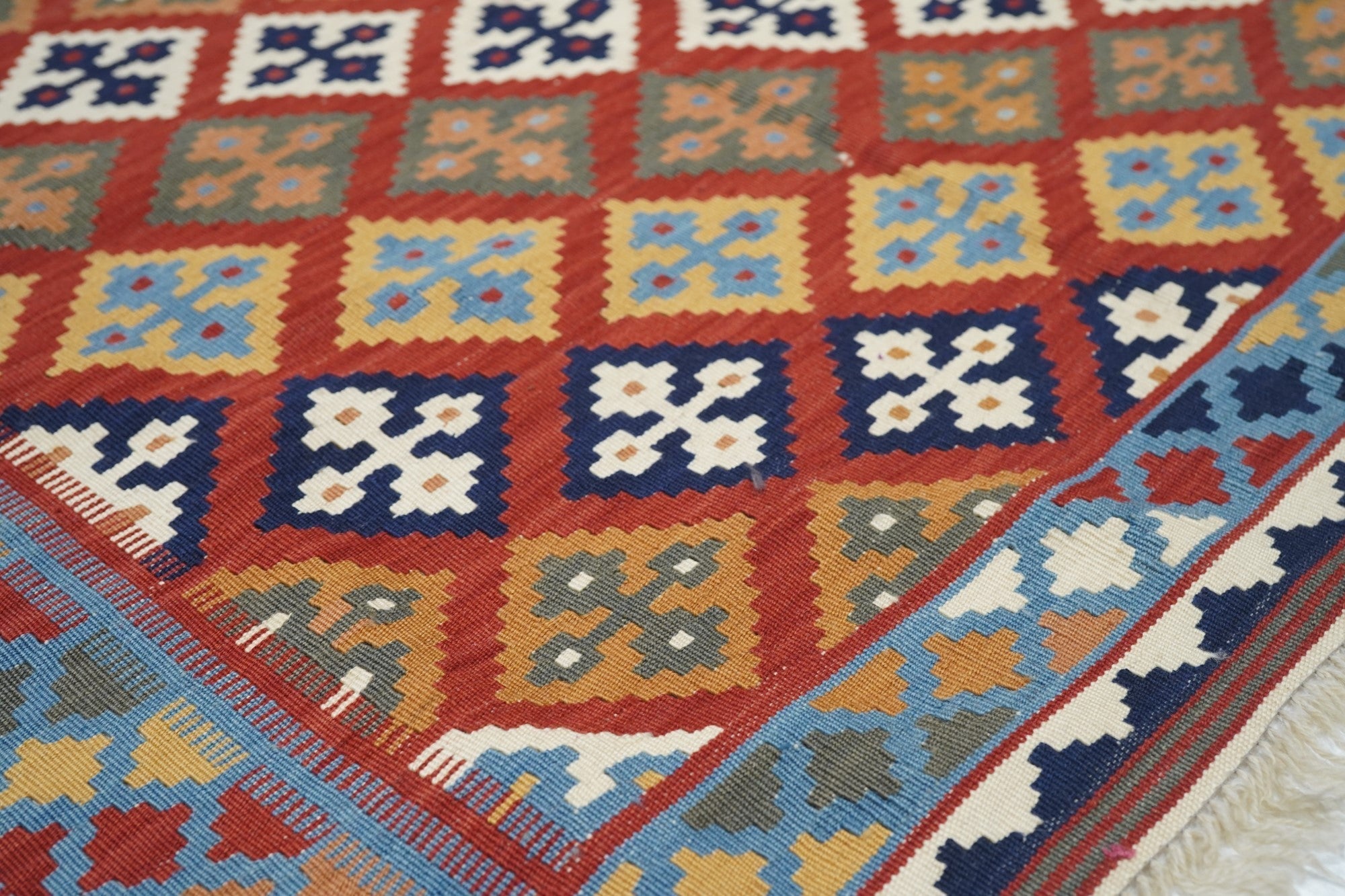 Vintage Kilim Rug 3'10'' x 5'6''
