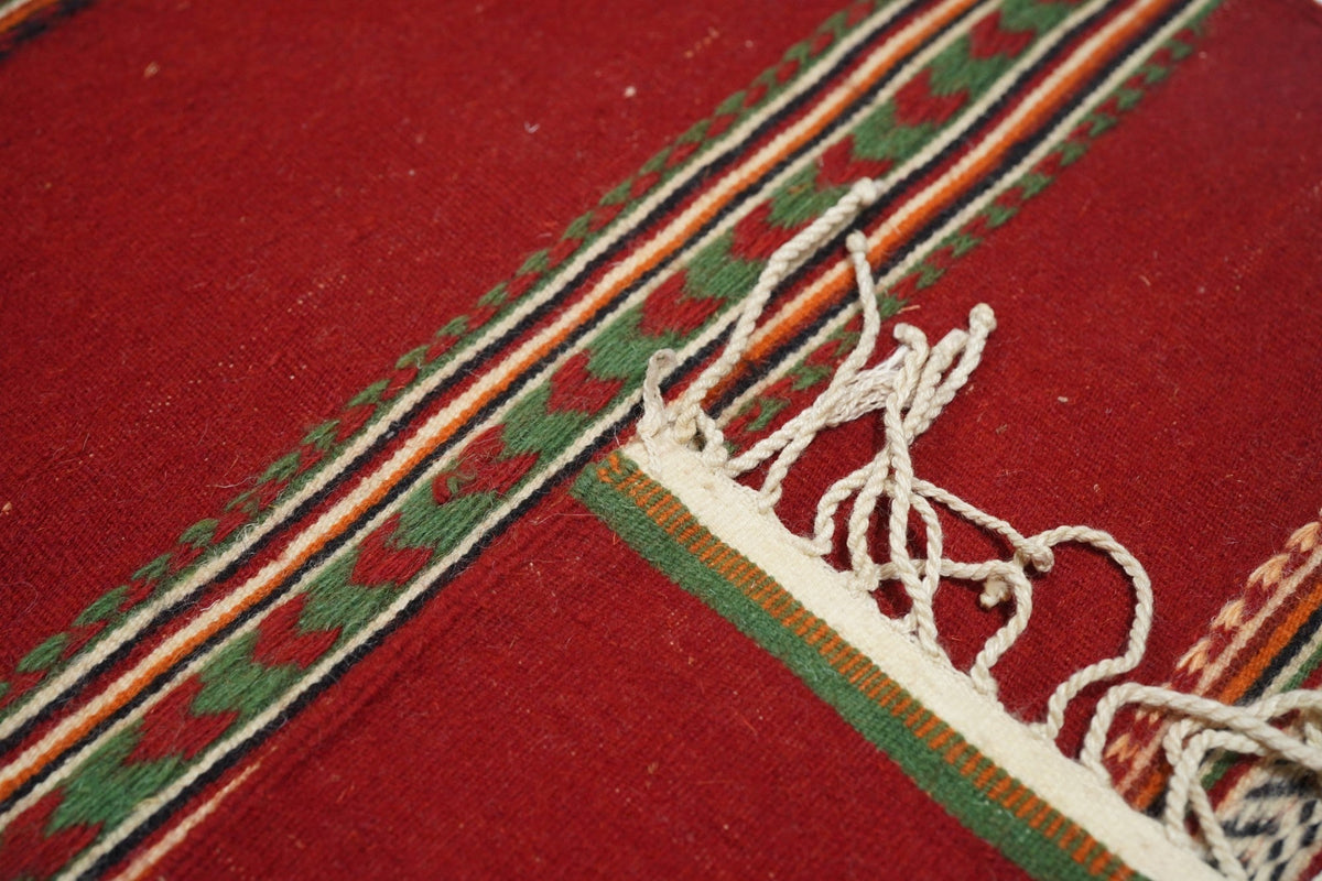 Vintage Kilim Rug 4'9'' x 7'9''