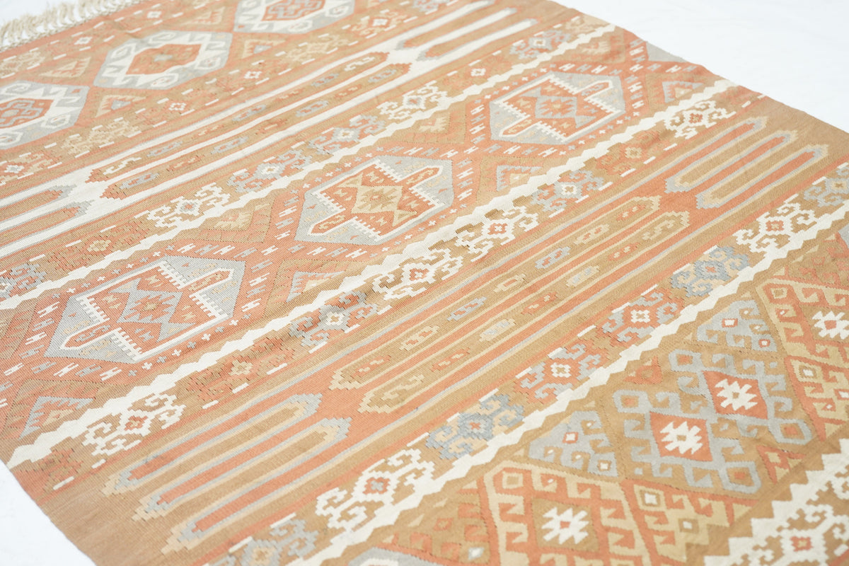 Vintage Kilim Rug 3'0'' x 4'7''