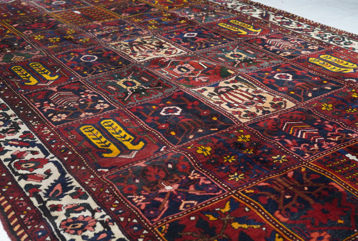 Vintage Bakhtiari Rug 6'7'' x 10'11''