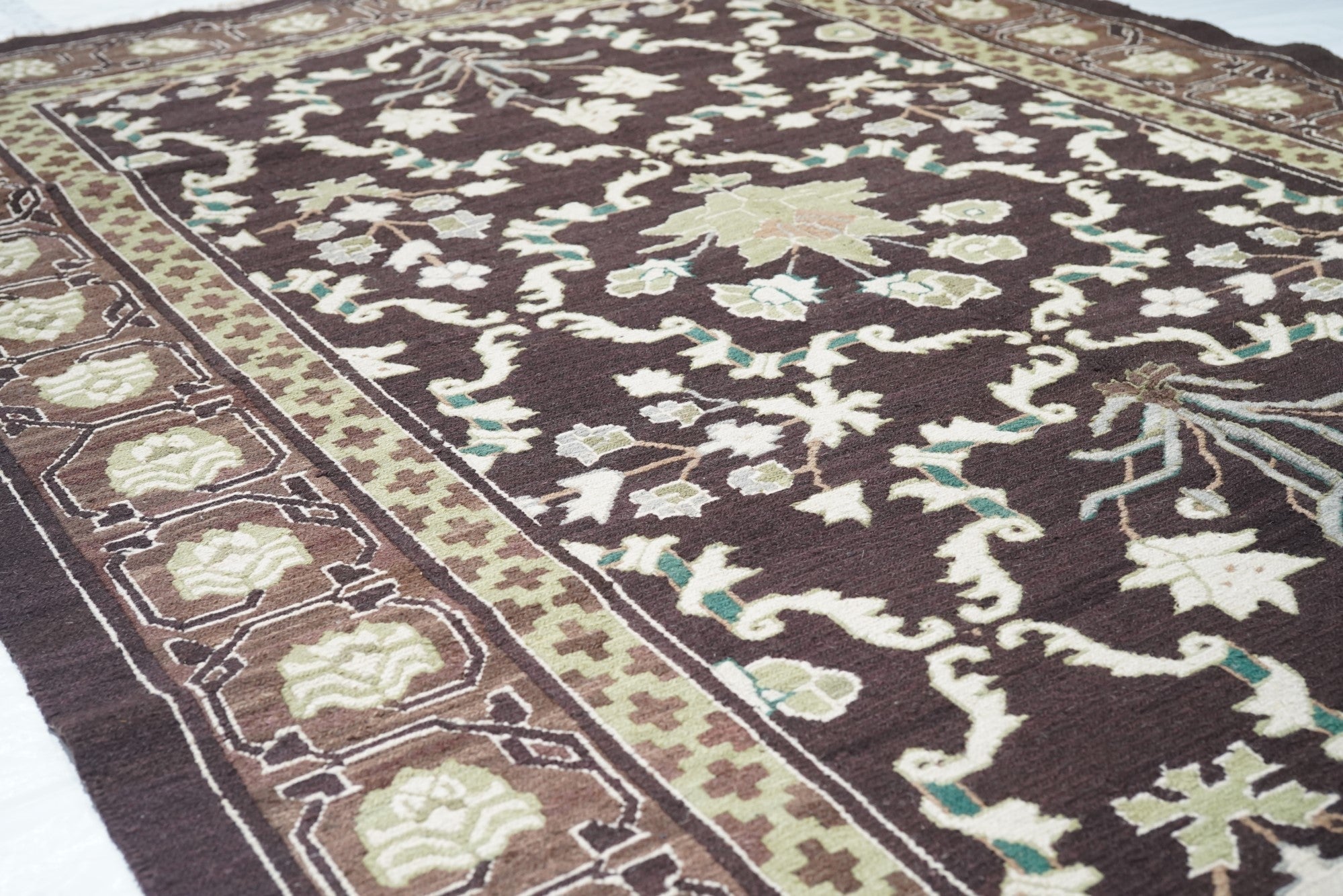 Sumak Rug 6'0" x 9'0"