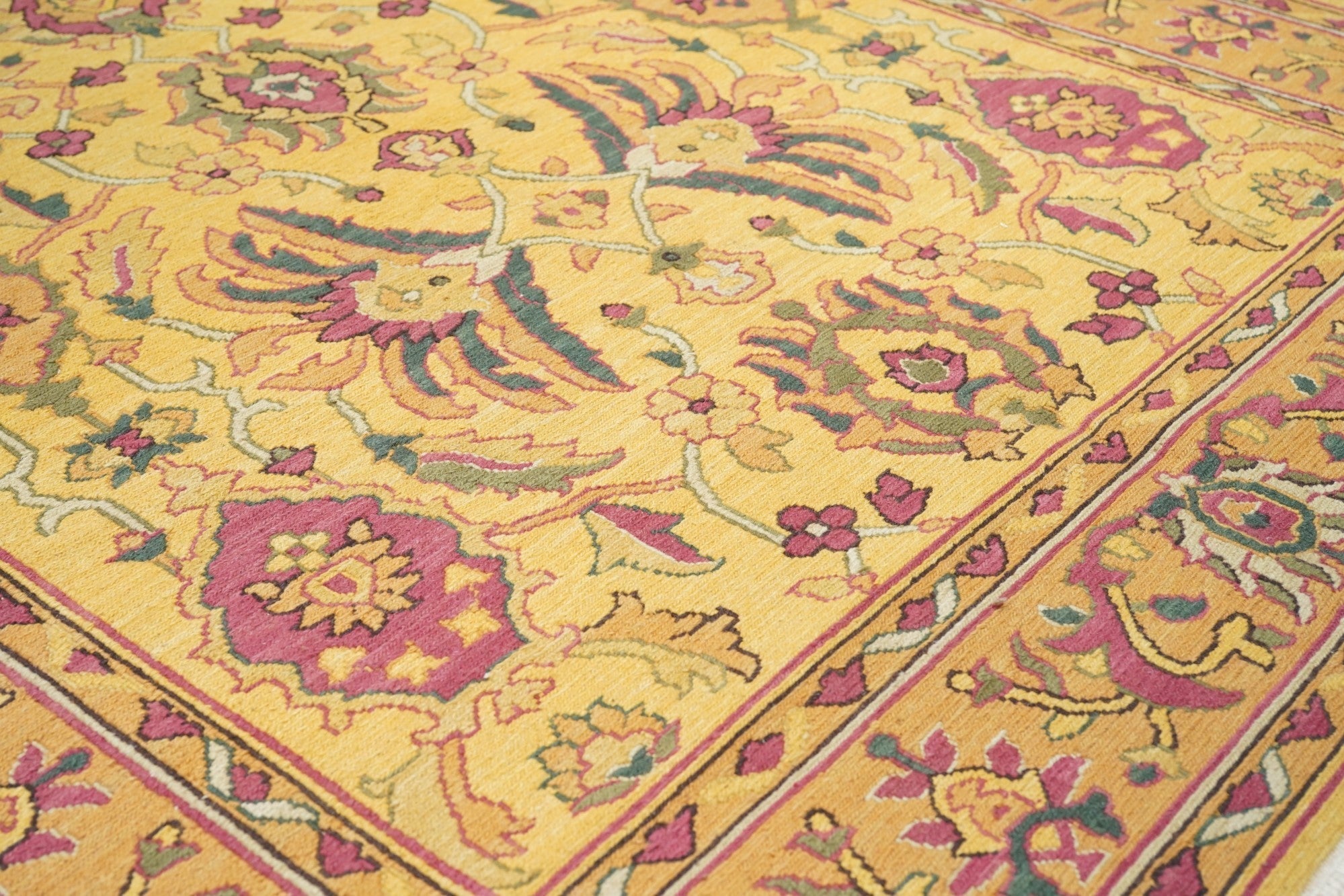 Sumak Rug 6'0" x 9'0"