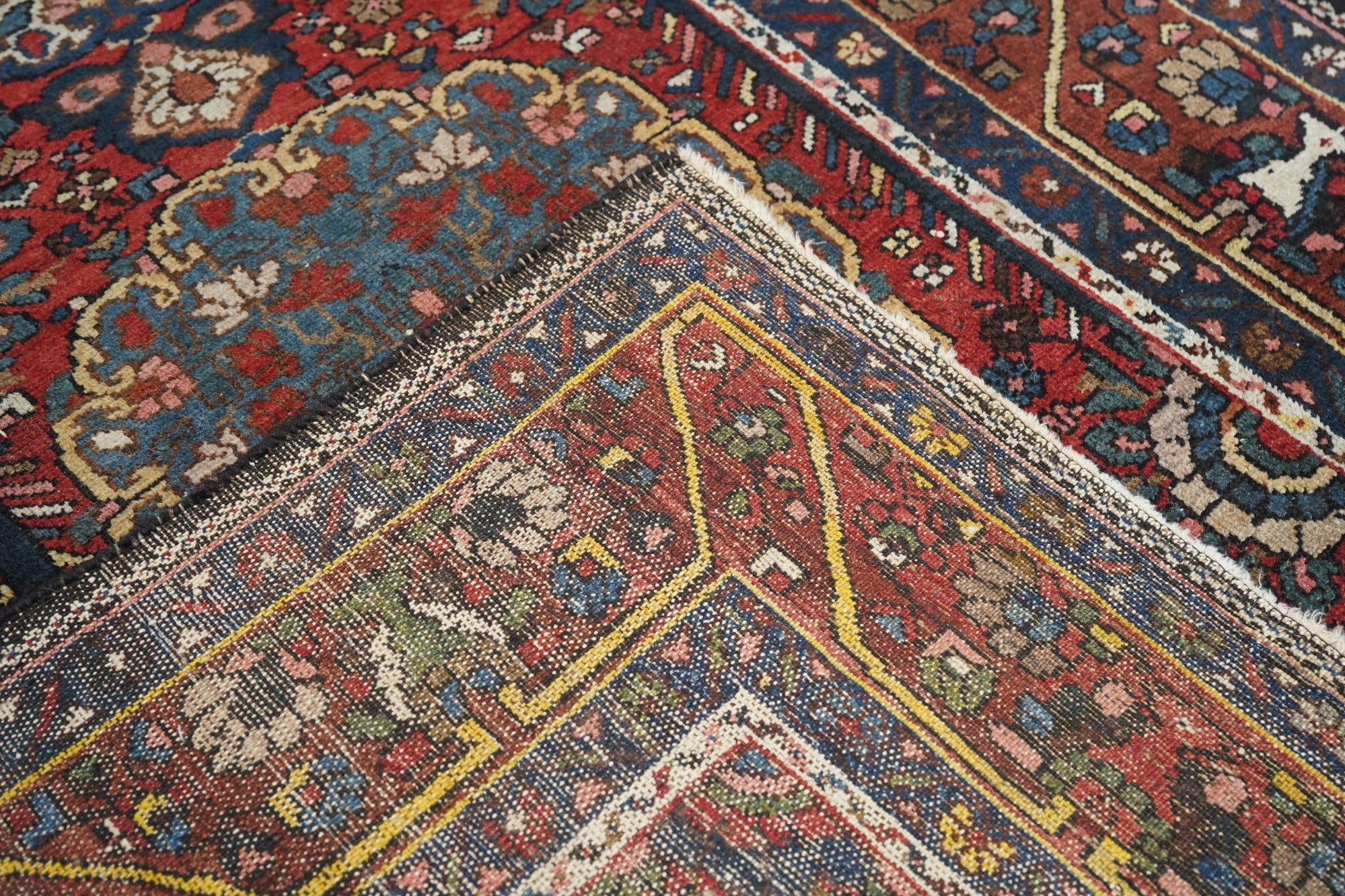 Vintage Bakhtiari Rug 5' 4'' x 7' 5''