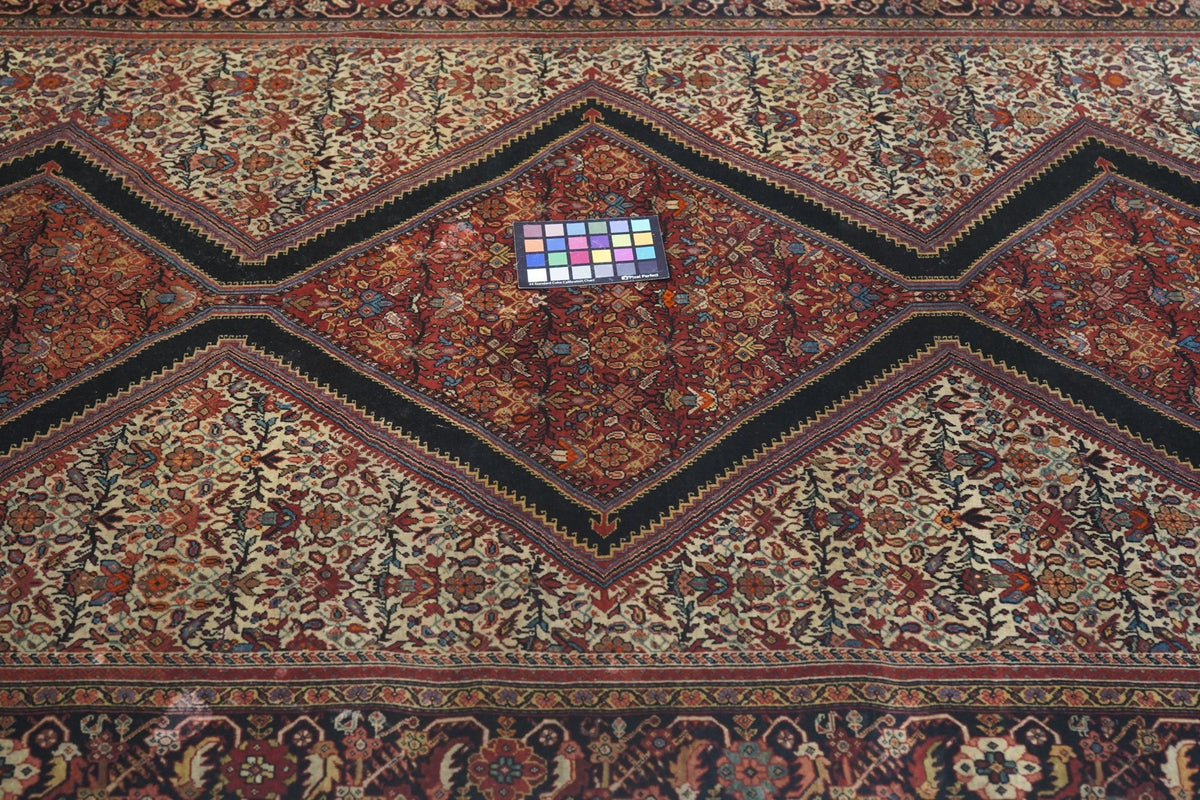 Antique Sarouk Rug 4'2" x 6'9"