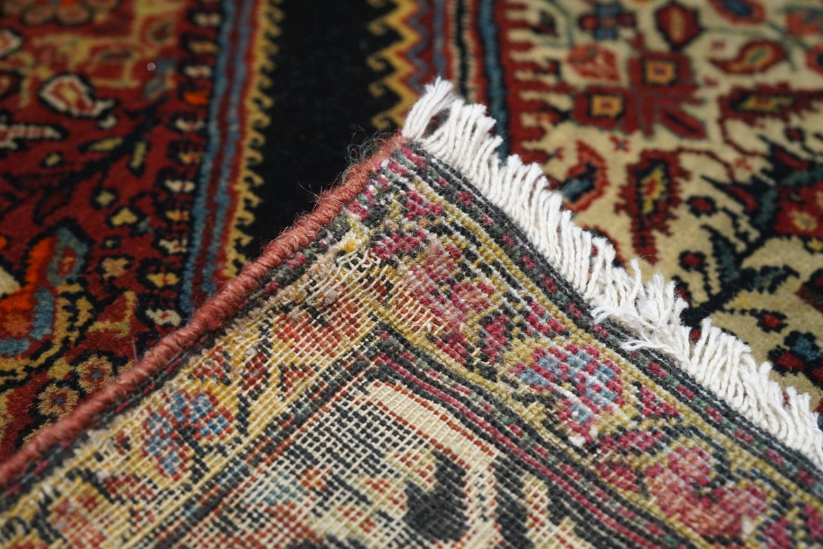 Antique Sarouk Rug 4'2" x 6'9"