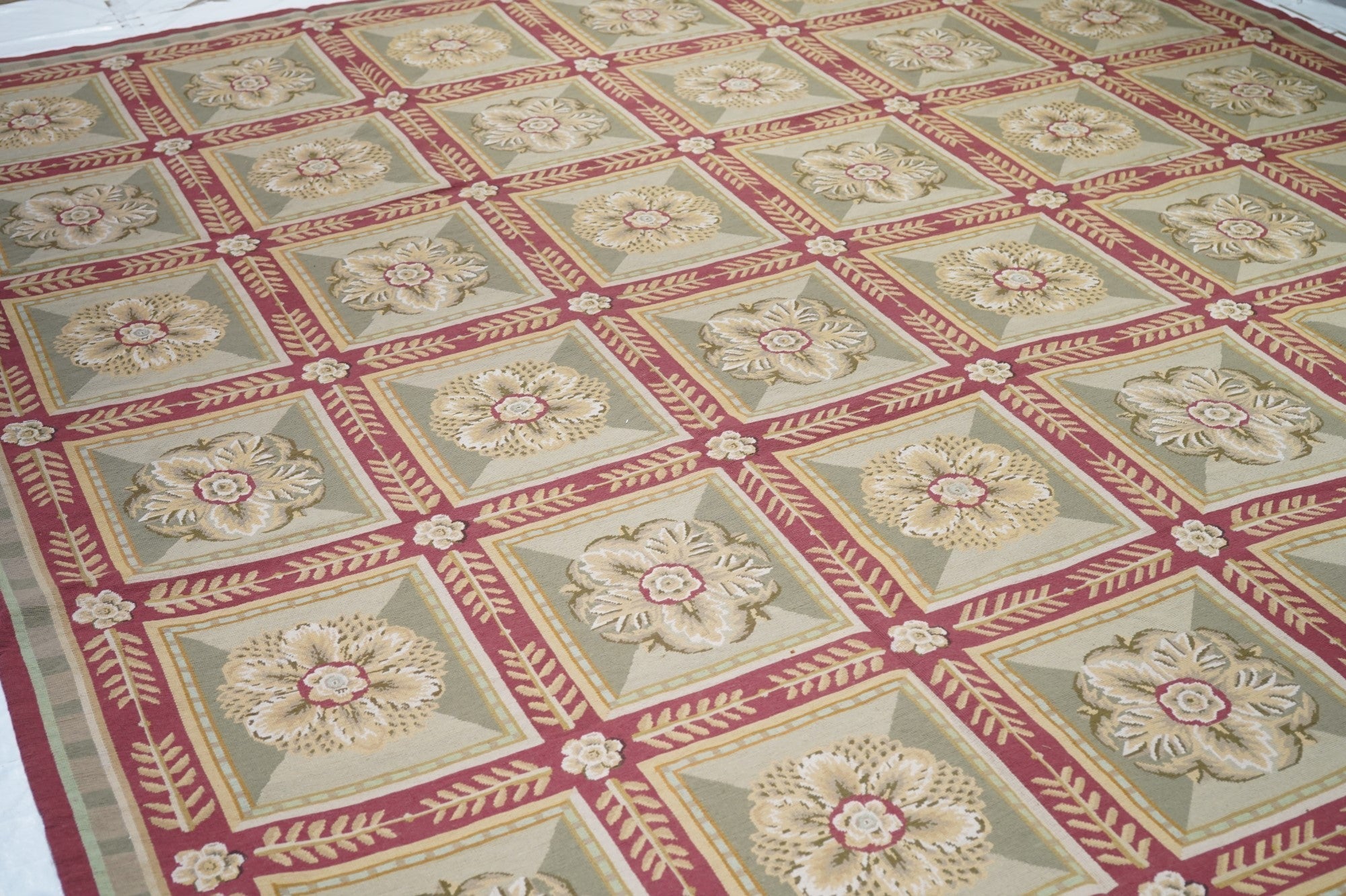 French Aubusson Design Rug 9'11'' x 13'11''
