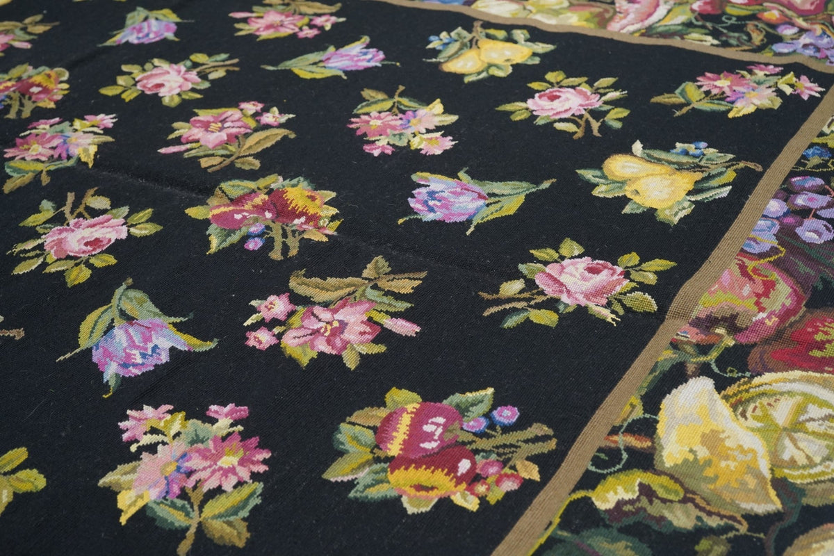 French Aubusson Design Rug 6'0" x 9'0"