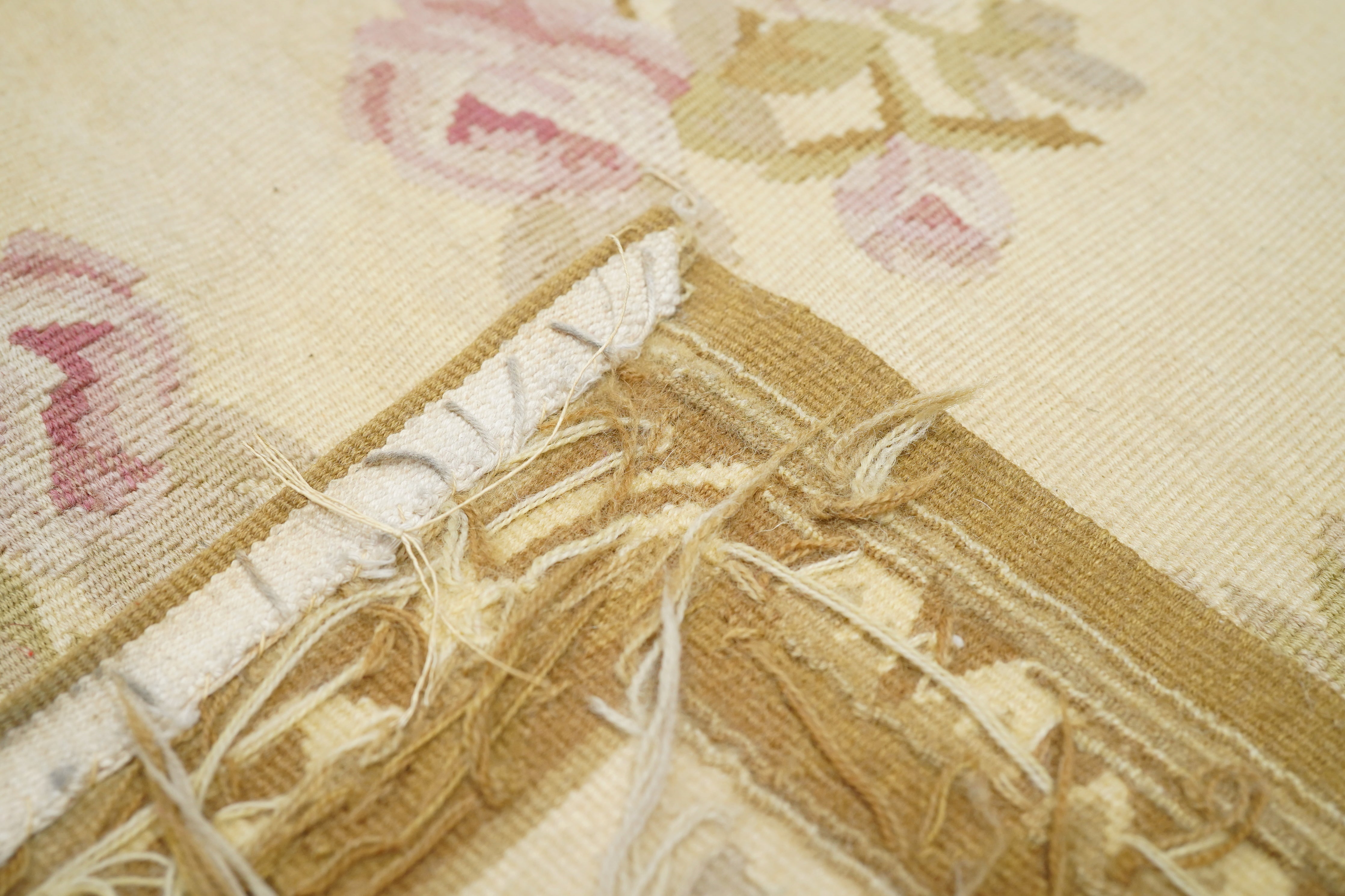 Aubusson Rug 6'0" x 9'0"