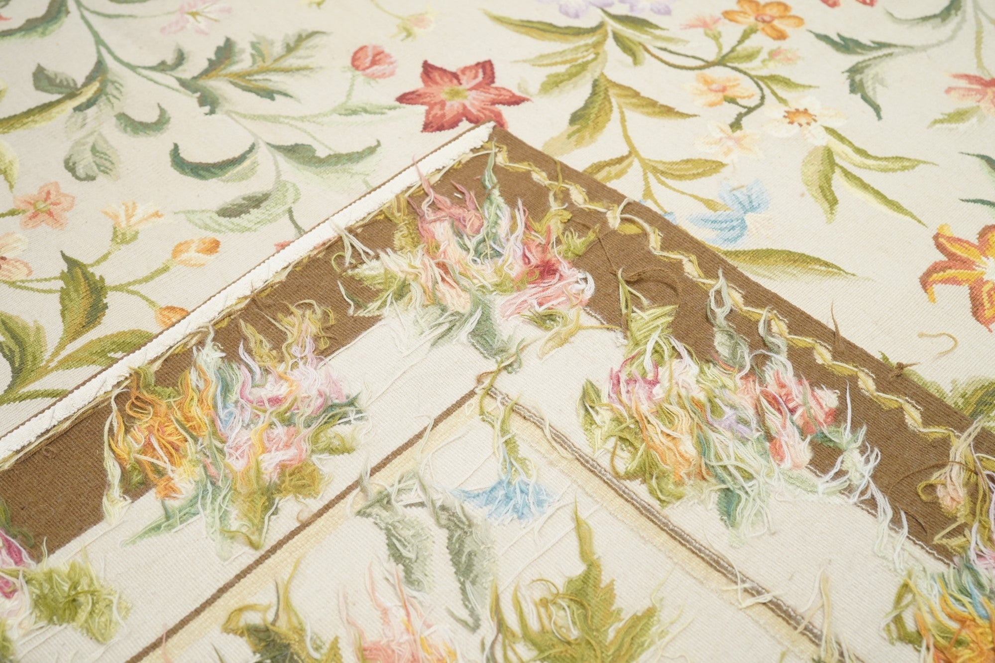 Aubusson Rug 6'0" x 9'0"
