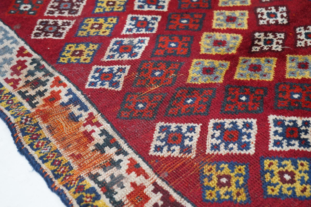 Fine Antique Gashgai Wool Rug 4'6'' x 5'3''