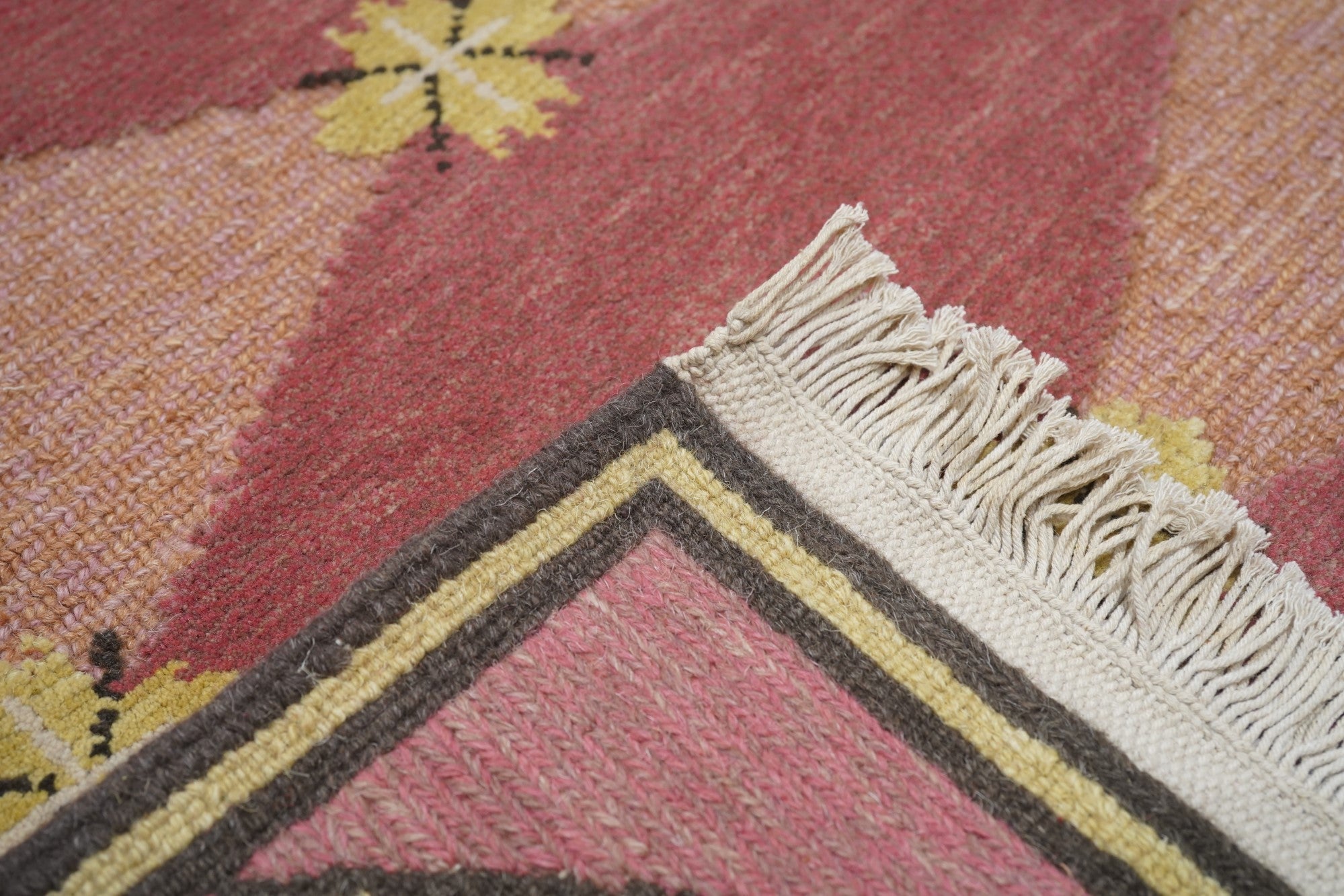 Sumak Rug 6'0" x 9'0"