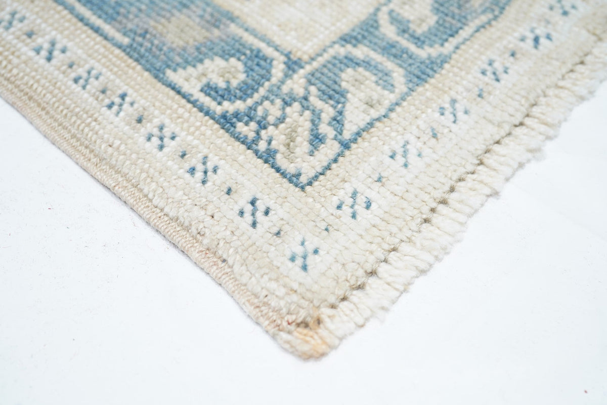 Vintage Turkish Rug 5'0'' x 9'3''