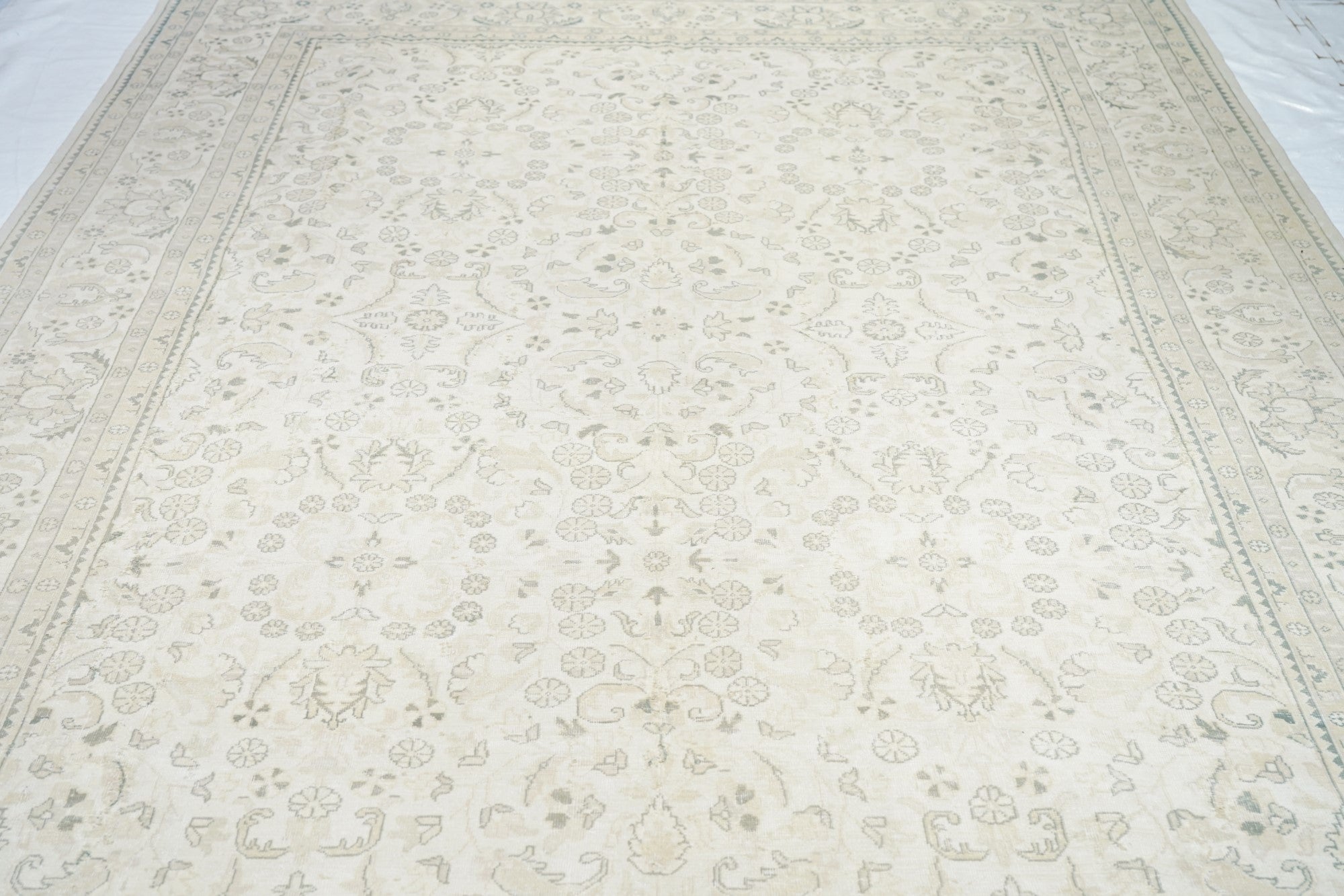 Vintage Tabriz Rug 7'9'' x 11'3''