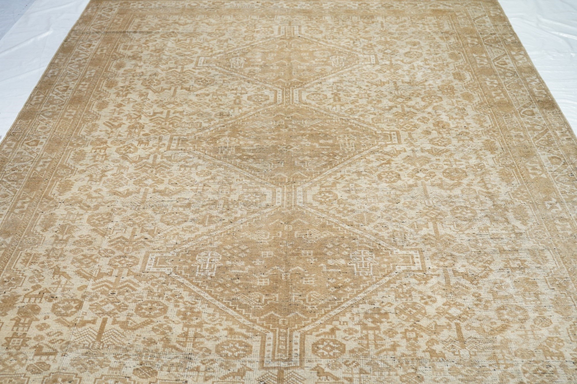Vintage Shiraz Rug 7'0" x 10'1''