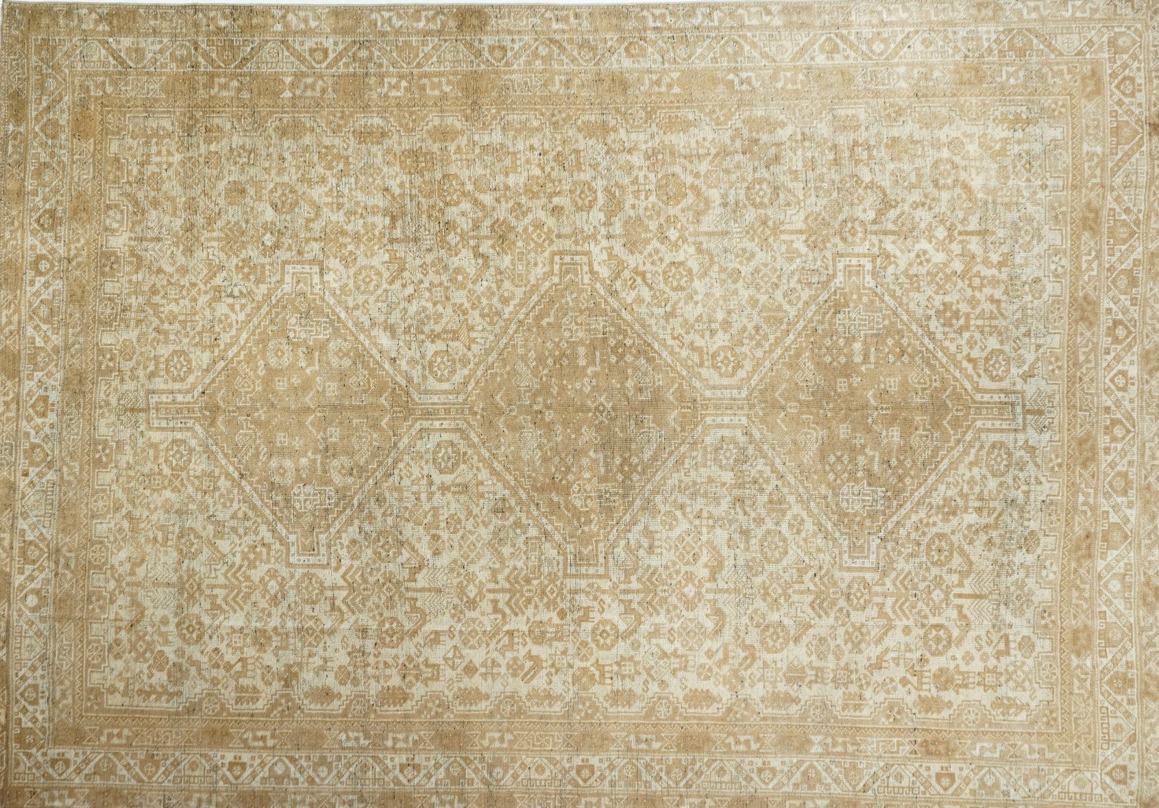 Vintage Shiraz Rug 7'0" x 10'1''