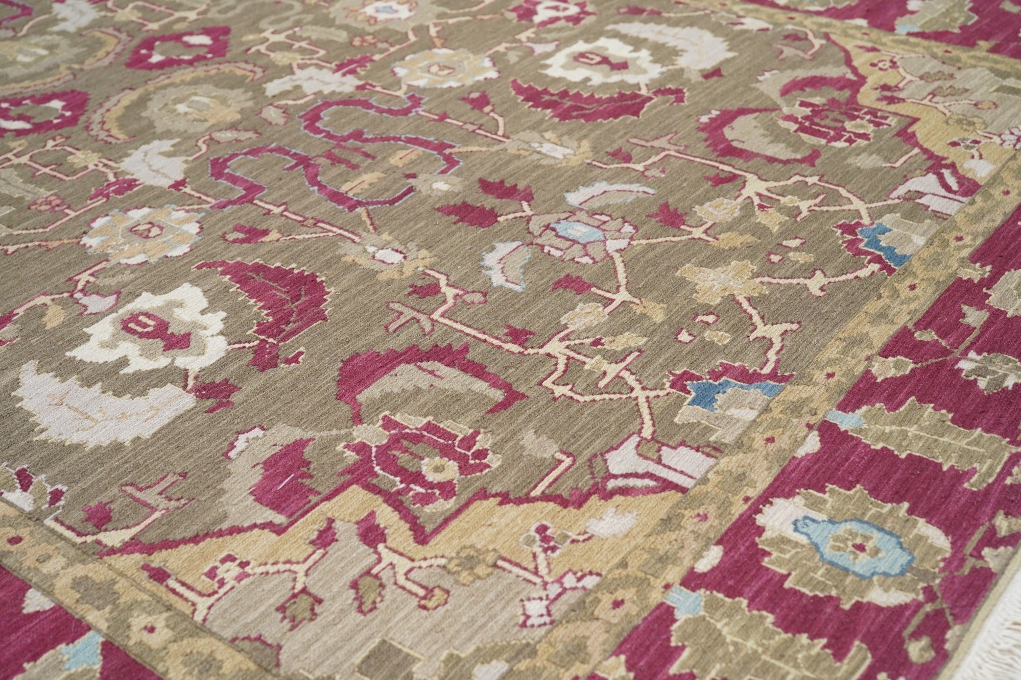 Sumak Rug 6'0" x 9'0"