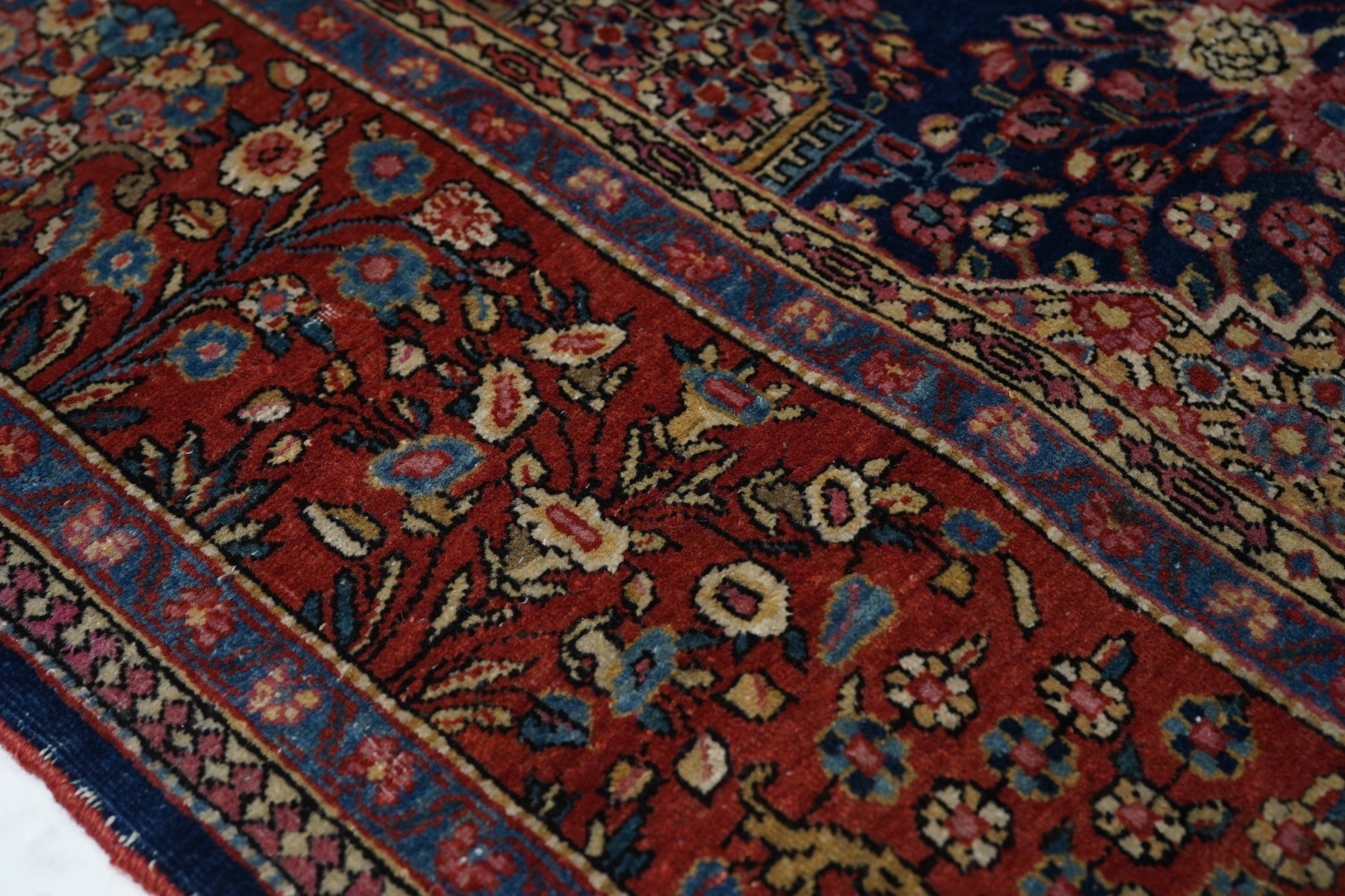 Fine Antique Dabir Kashan Rug 4'3'' x 7'0"