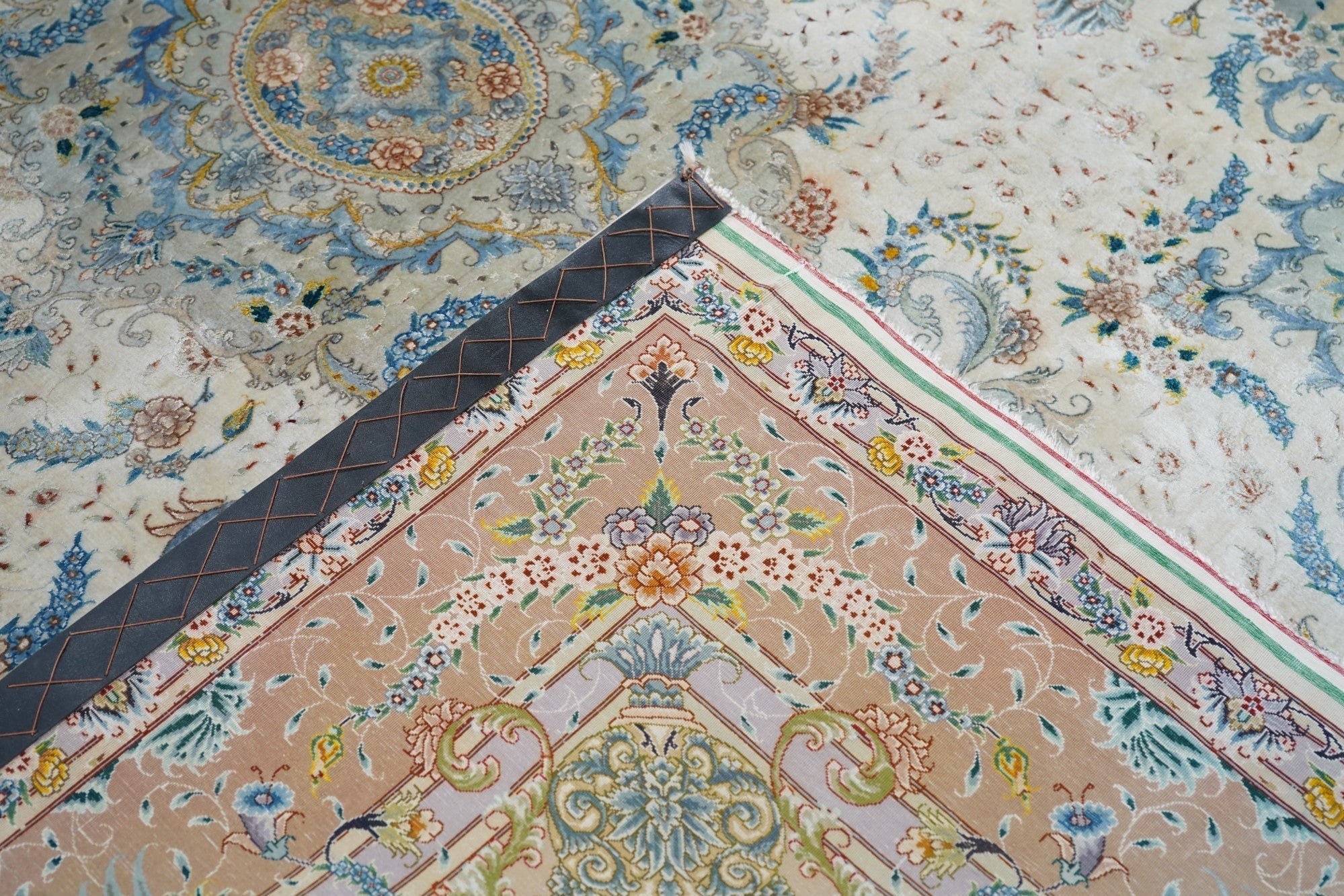 Extremely Fine Vintage Tabriz Rug 4'2'' x 6'7''