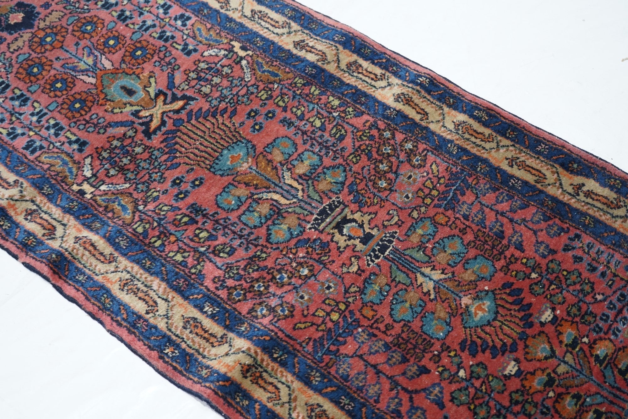 Antique Lilihan Runner 2'7'' x 20'5''